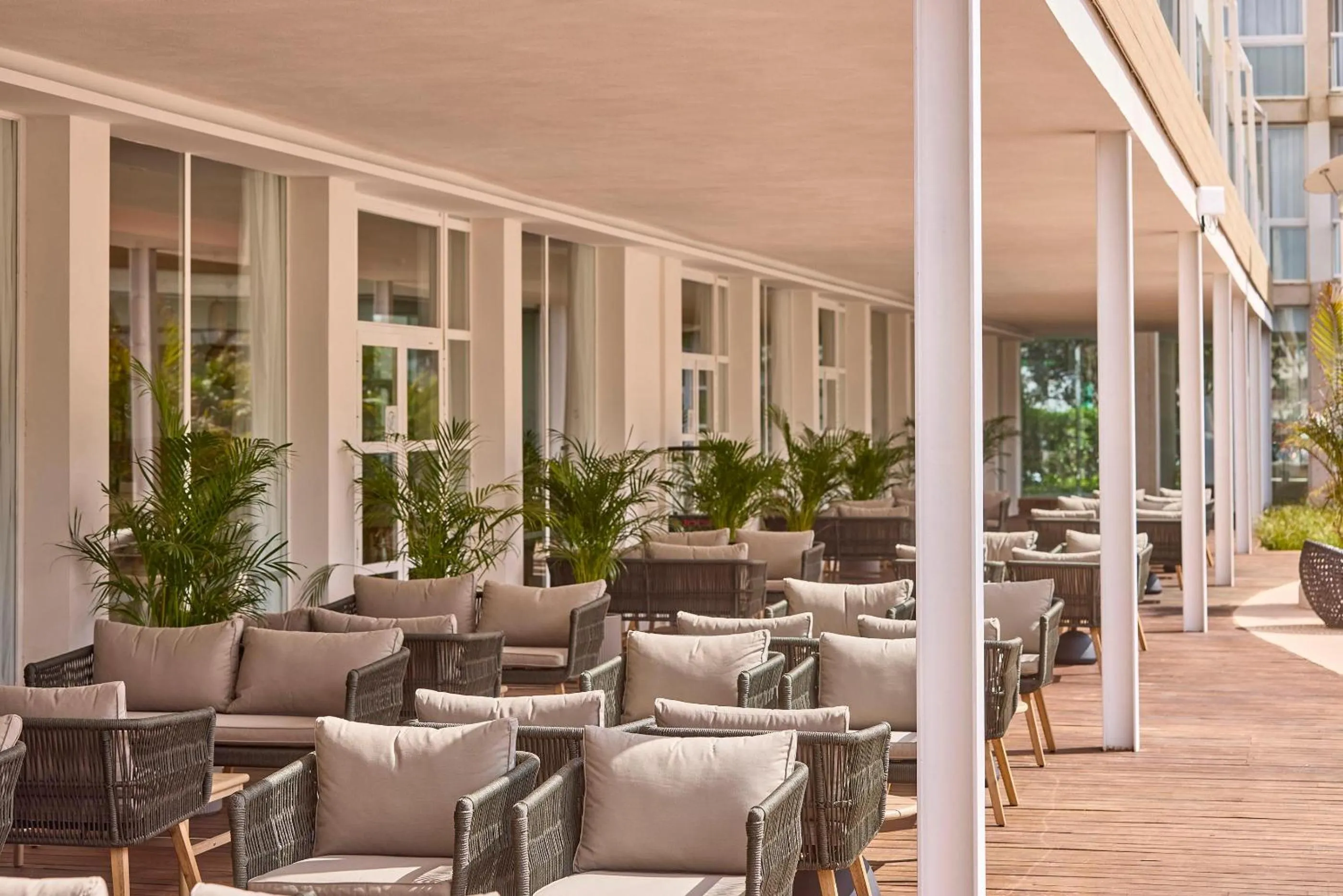 Restaurant/places to eat in Zafiro Alzinar Mar Adults Only - Refurbished 2025