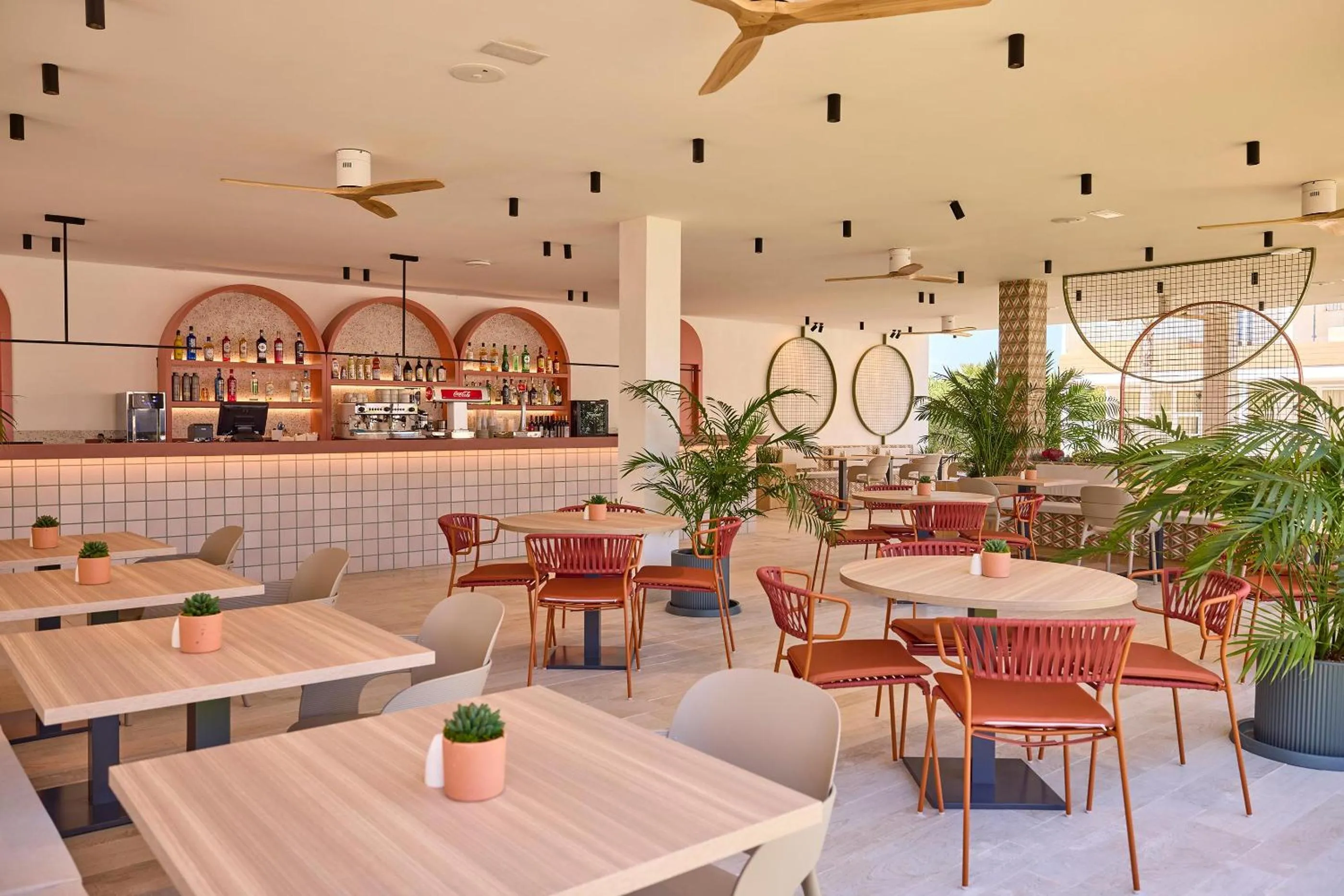 Lobby or reception in Zafiro Alzinar Mar Adults Only - Refurbished 2025