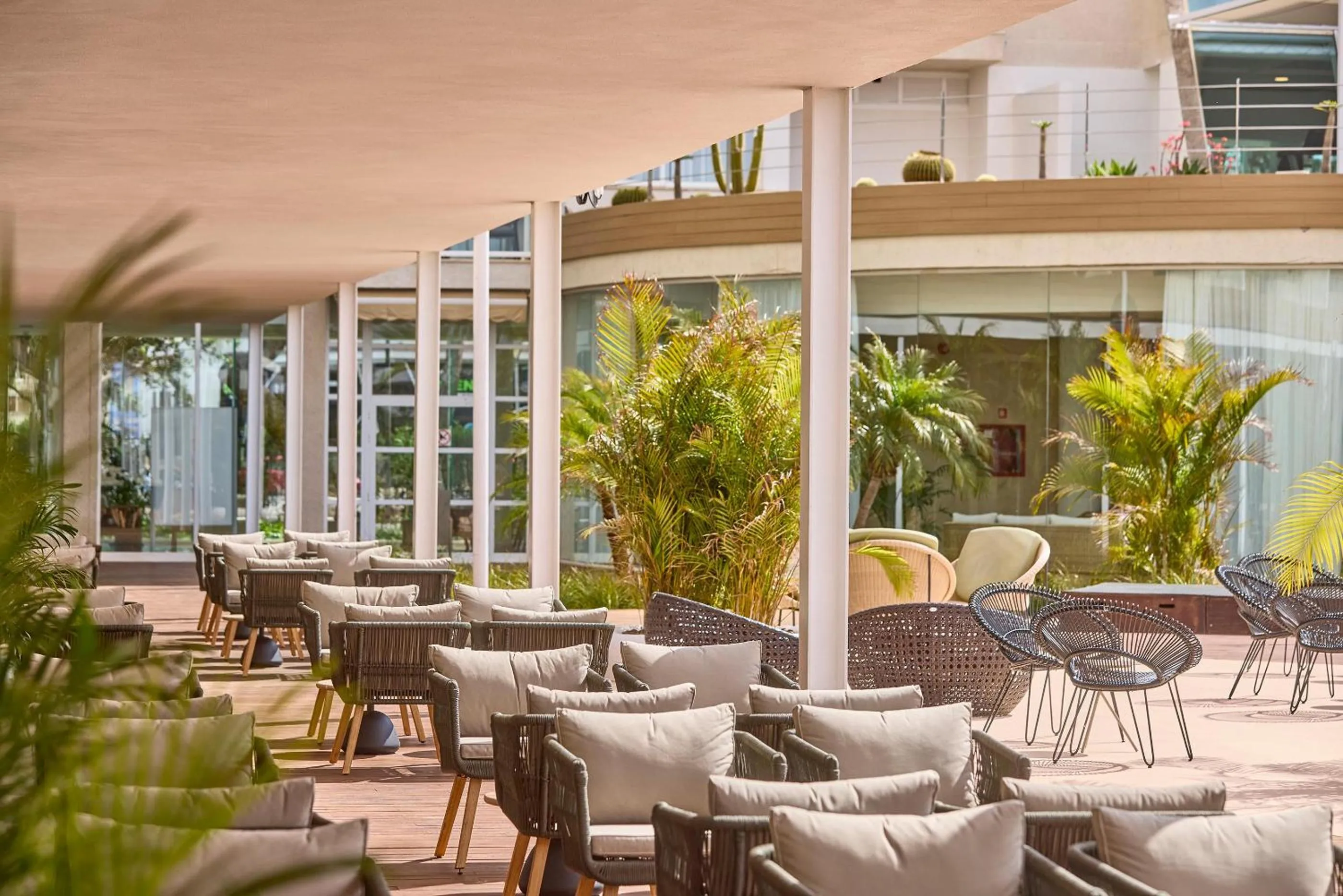 Restaurant/places to eat in Zafiro Alzinar Mar Adults Only - Refurbished 2025