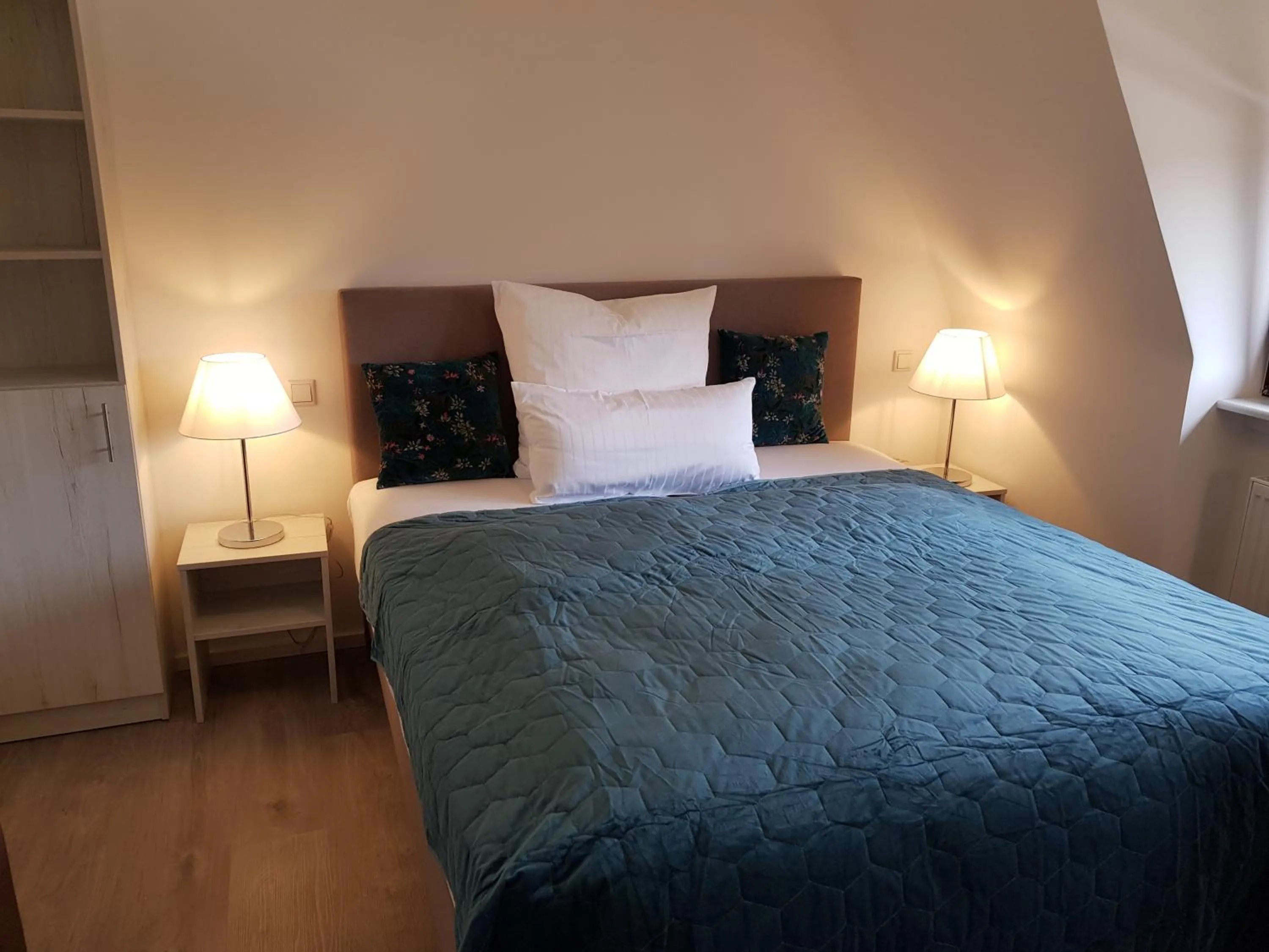 Photo of the whole room, Bed in Oberwaldhaus