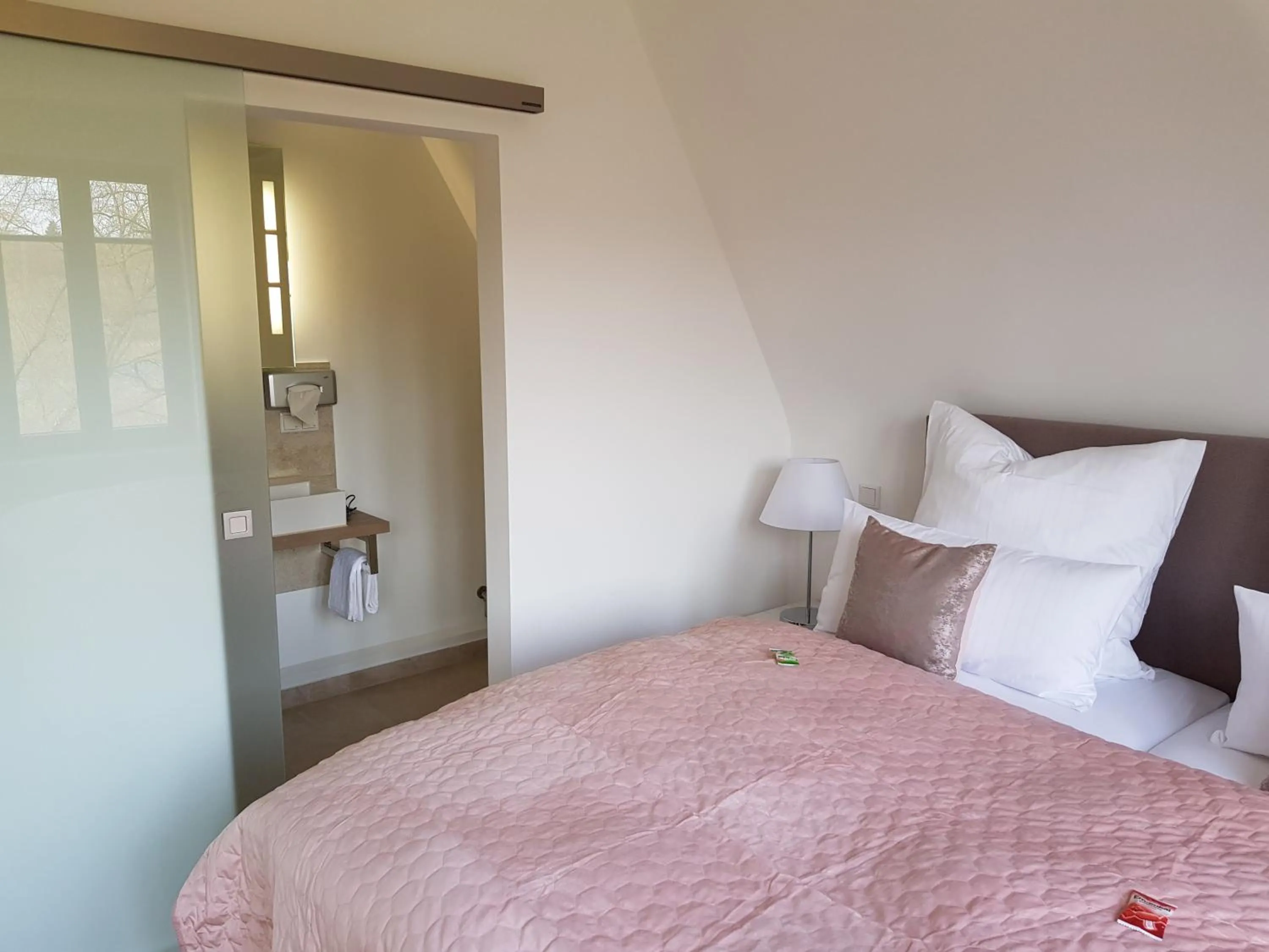 Photo of the whole room, Bed in Oberwaldhaus