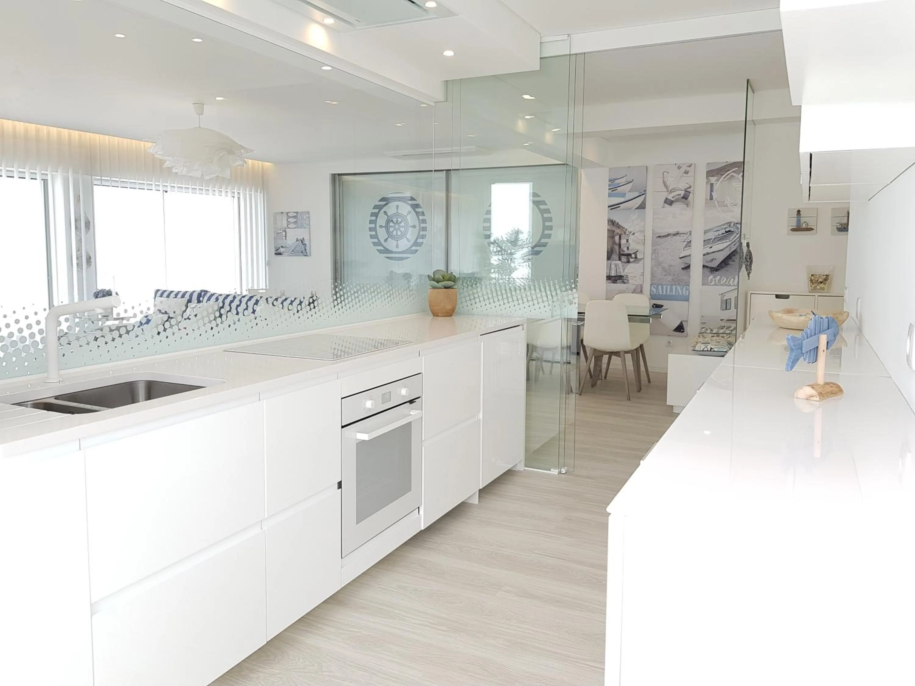 Kitchen or kitchenette in Blue Sea Apartment