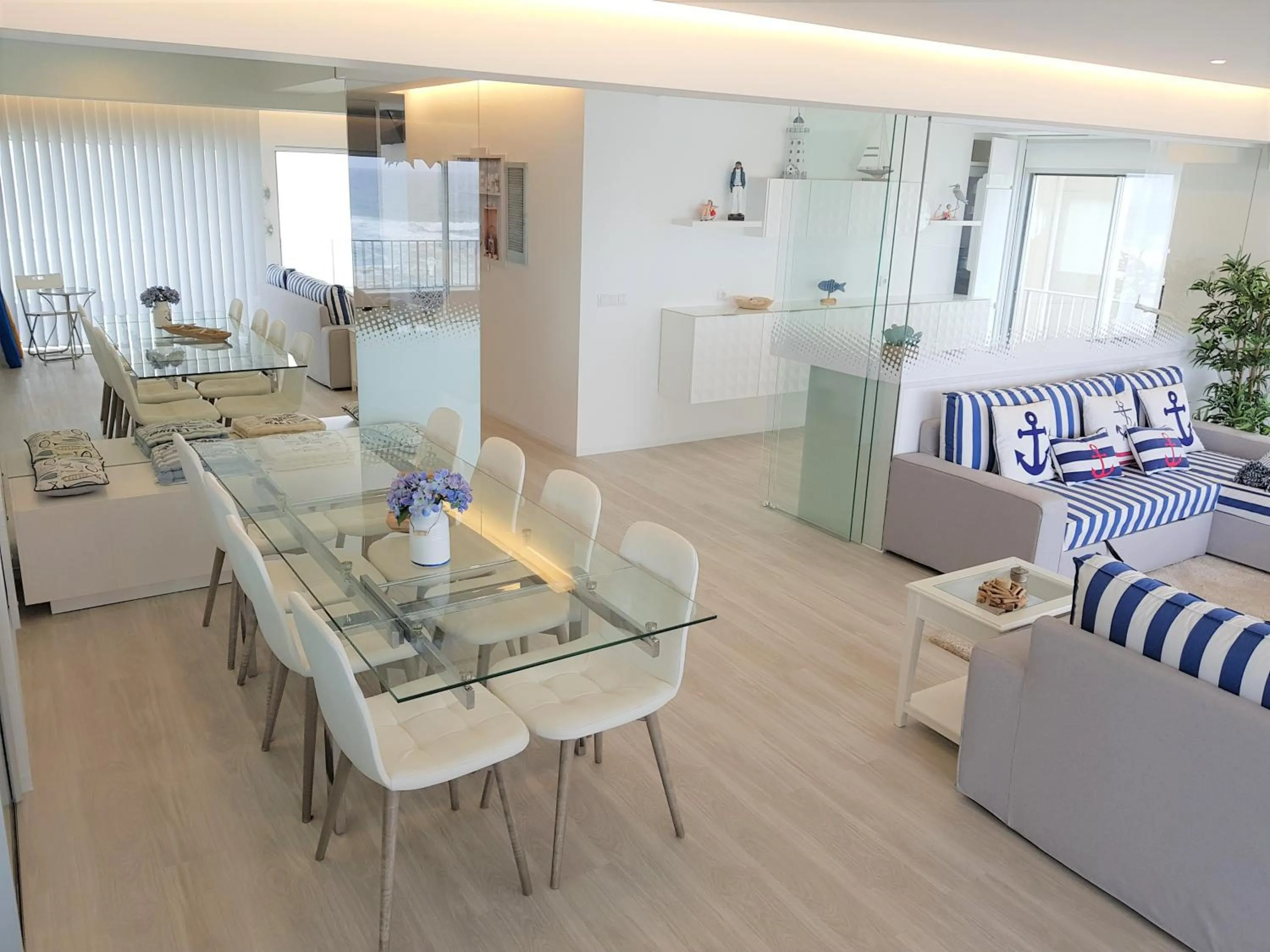 Dining area in Blue Sea Apartment