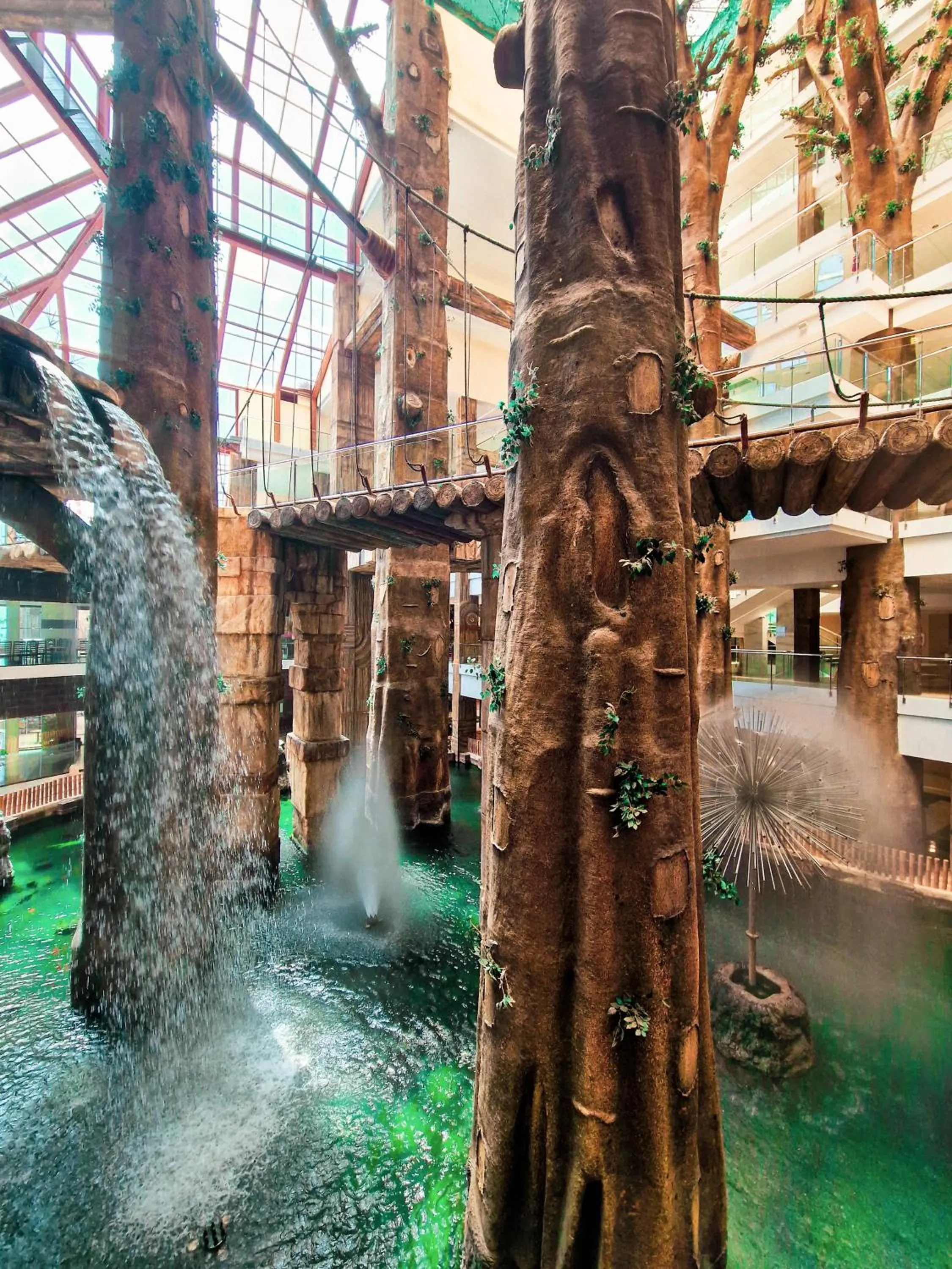 Area and facilities in Holiday World Polynesia