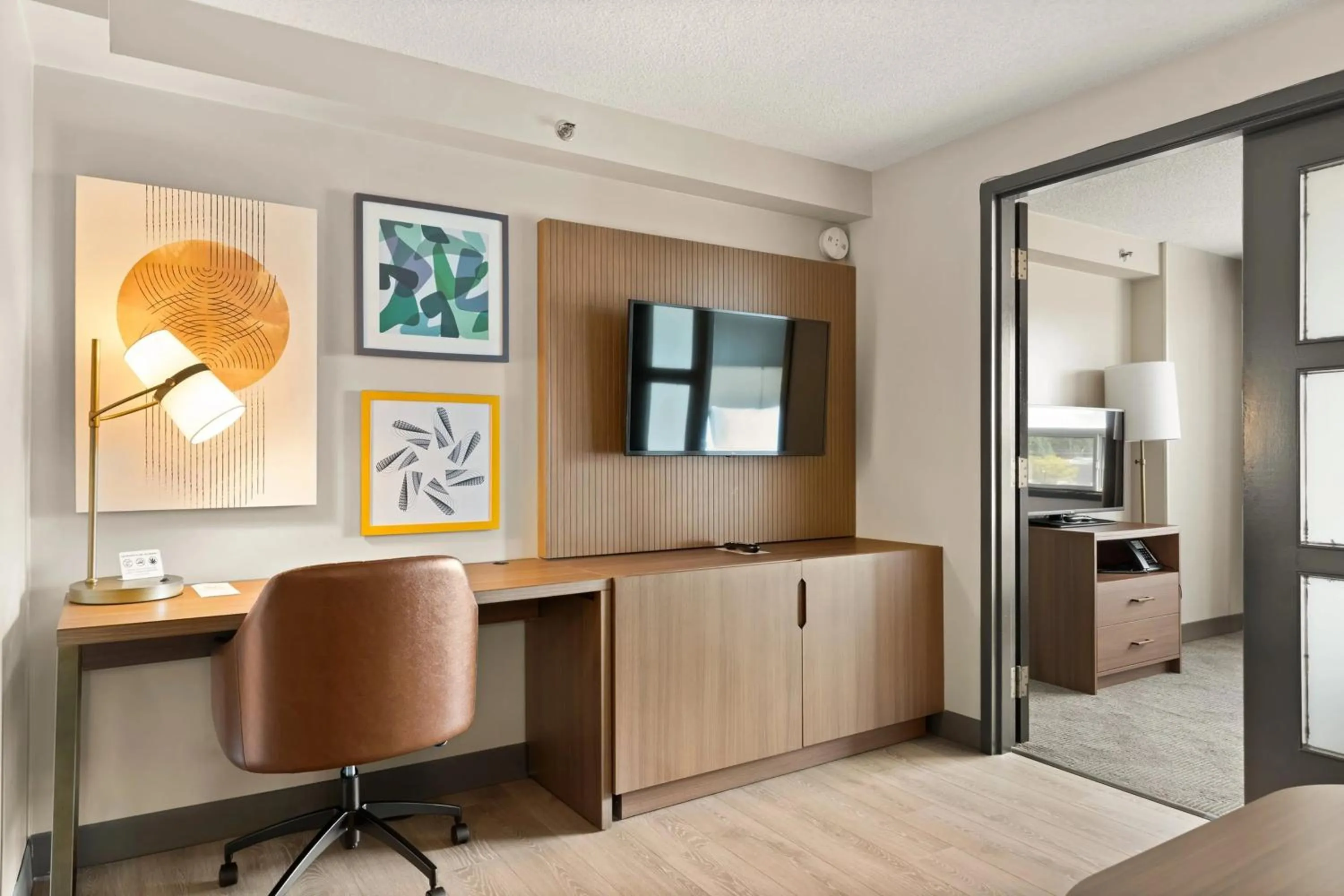 Photo of the whole room in Holiday Inn Hotel & Suites London by IHG