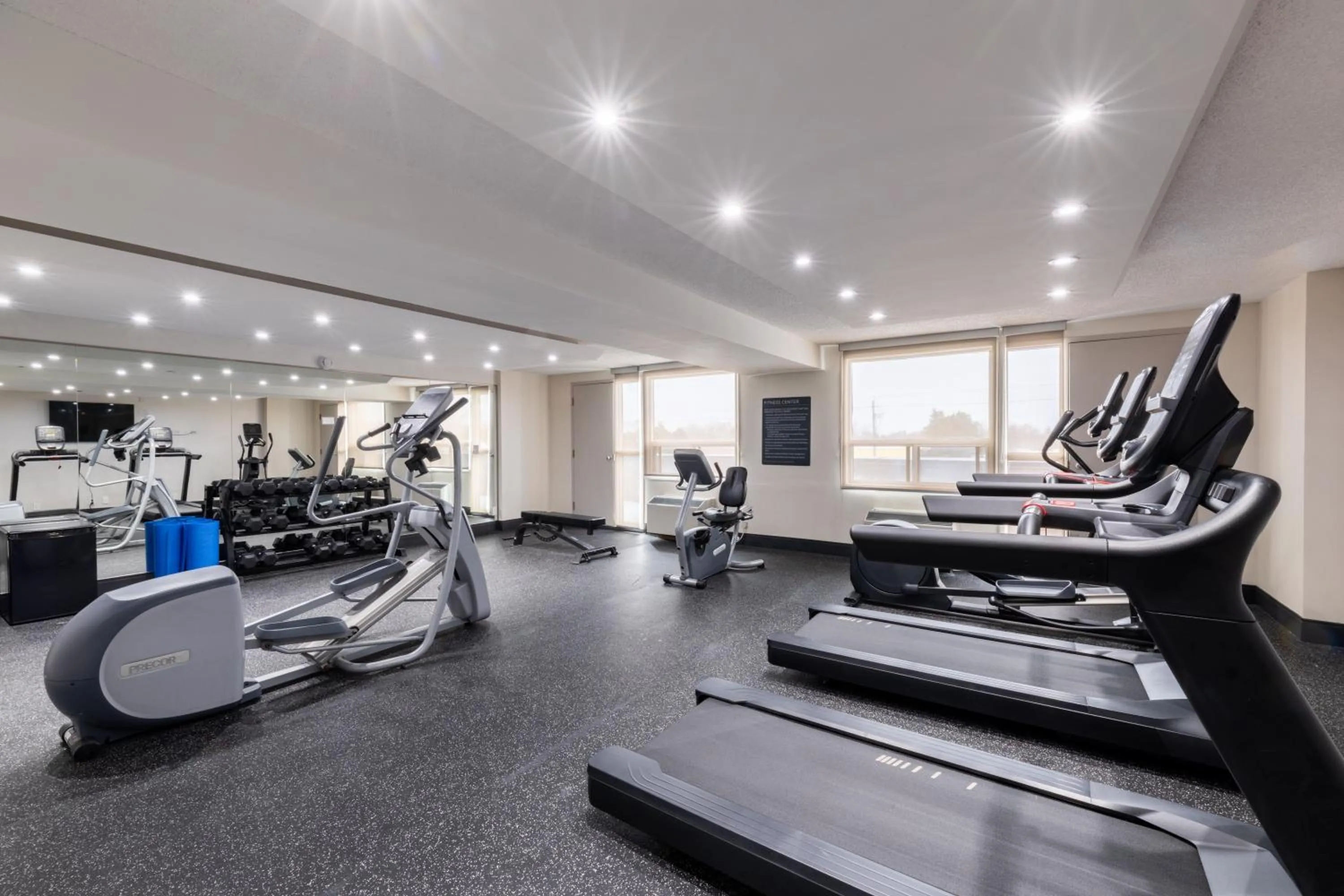 Fitness centre/facilities in Holiday Inn Hotel & Suites London by IHG