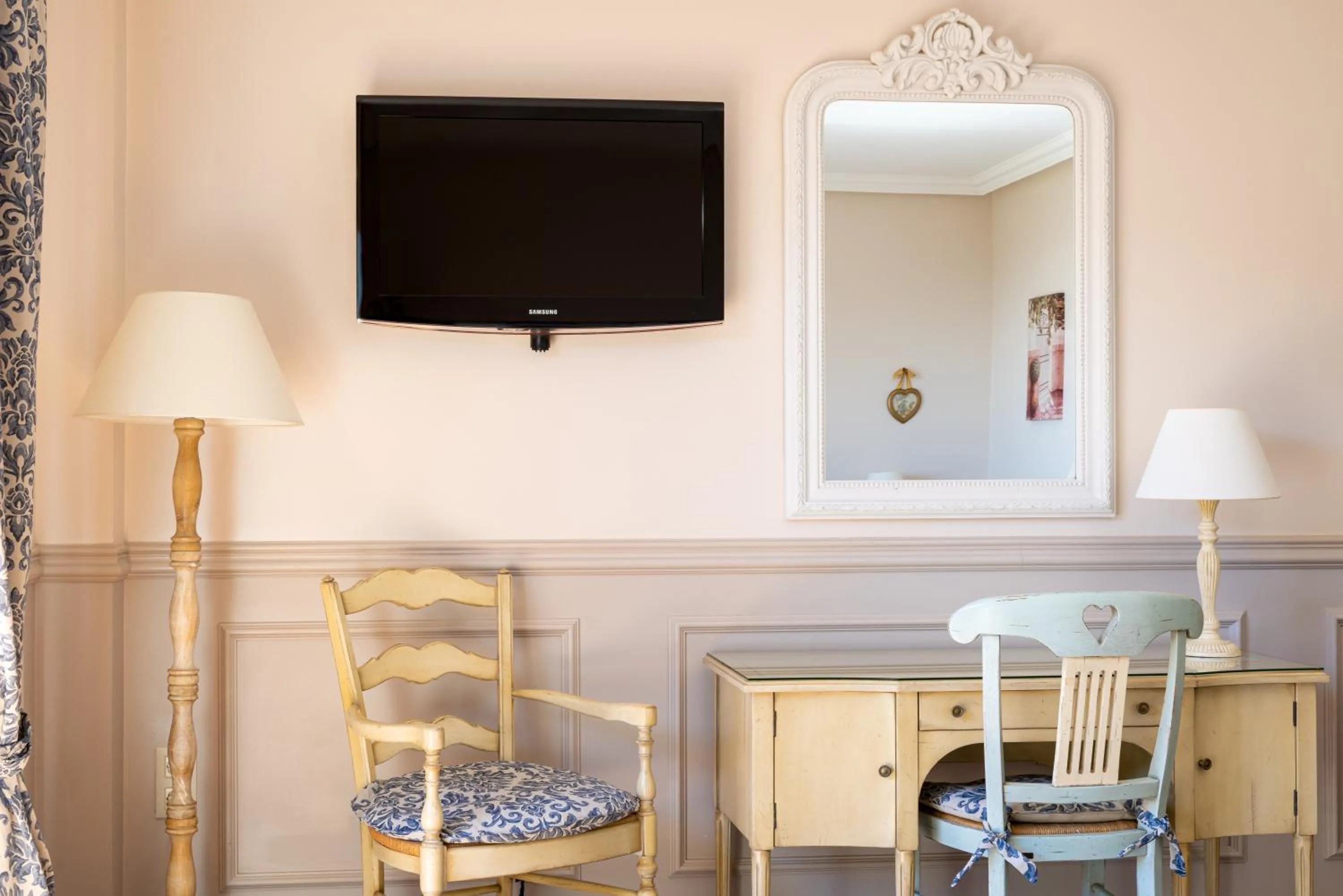 Decorative detail in Hotel BlauMar Llafranc