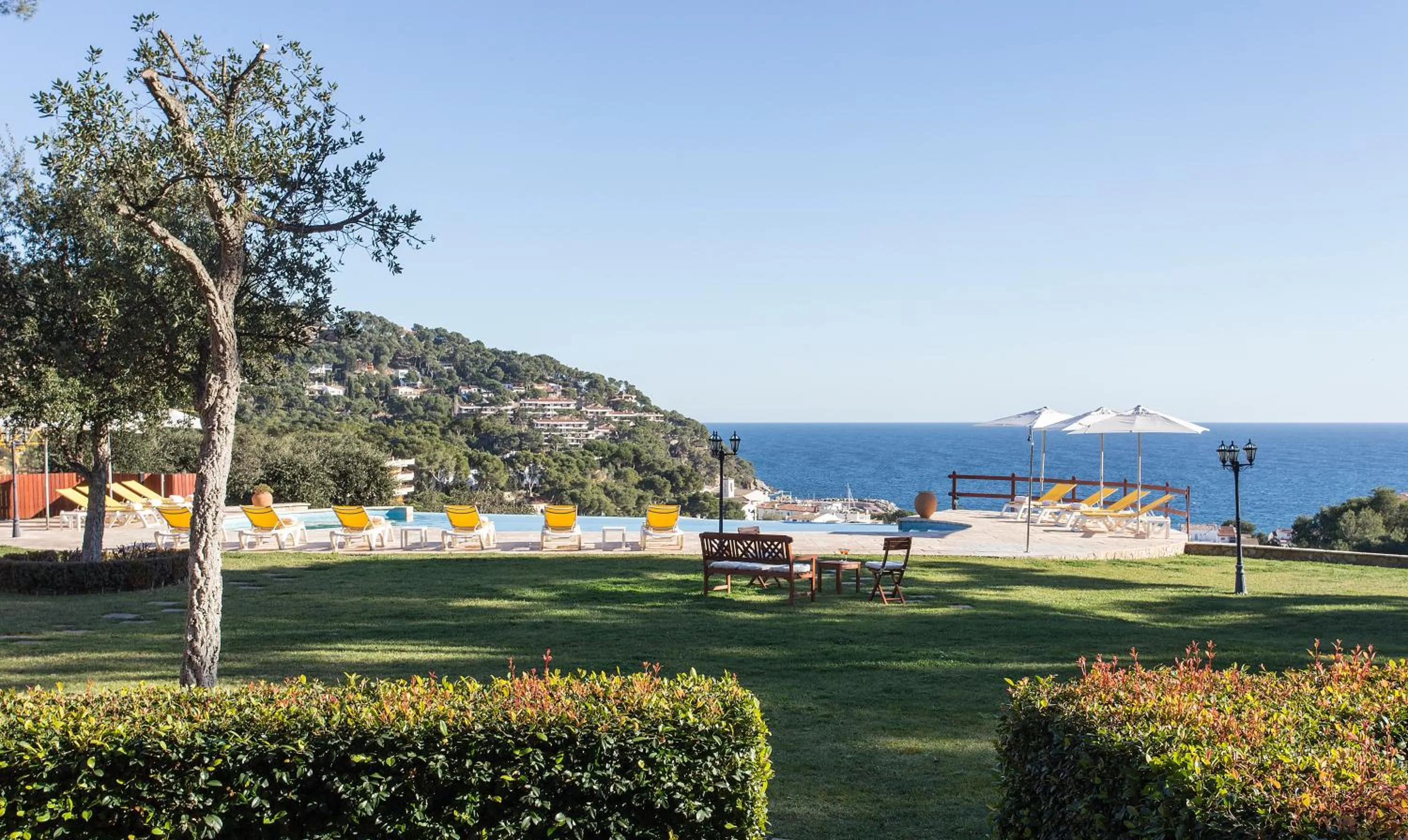 Garden in Hotel BlauMar Llafranc