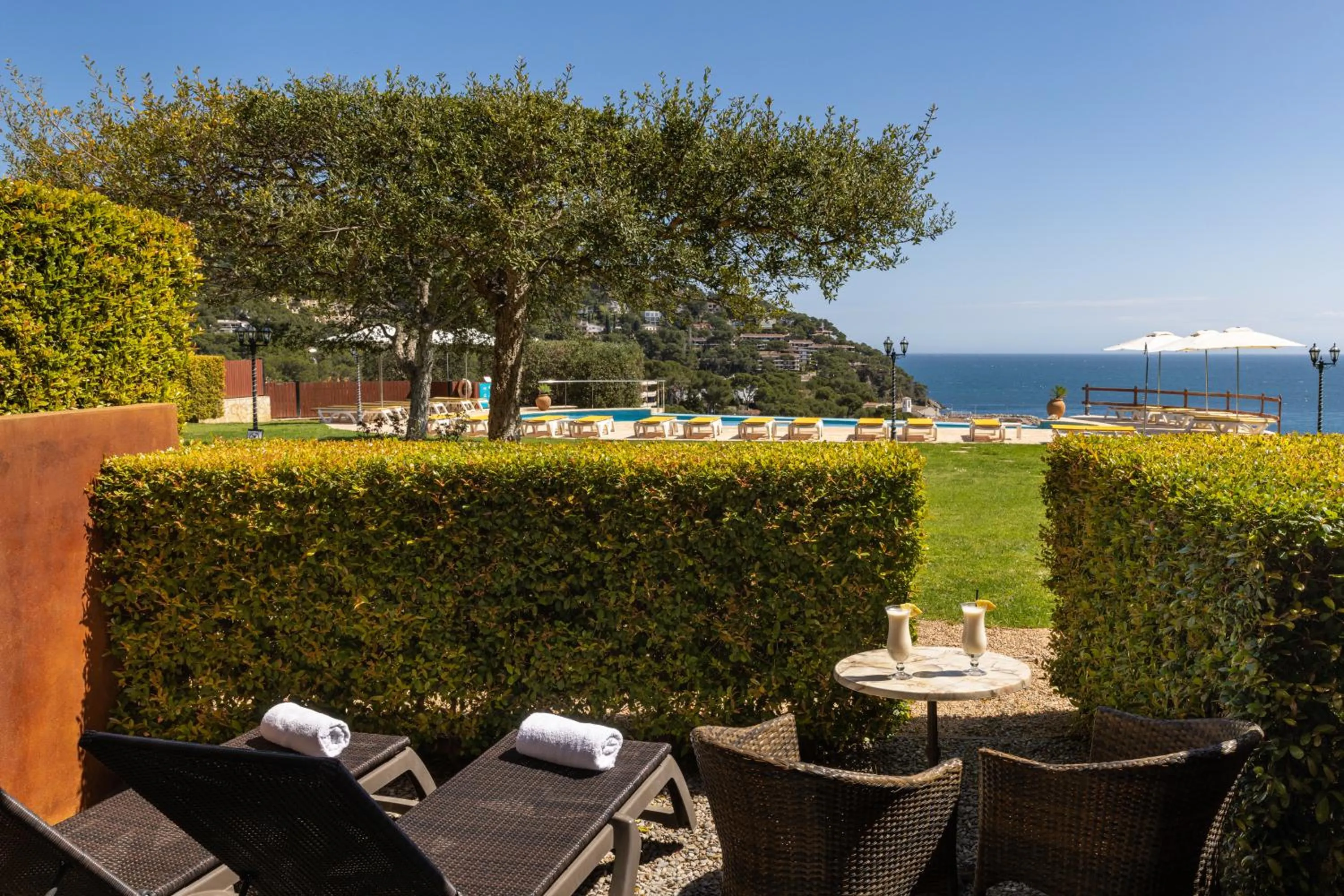 Swimming pool in Hotel BlauMar Llafranc