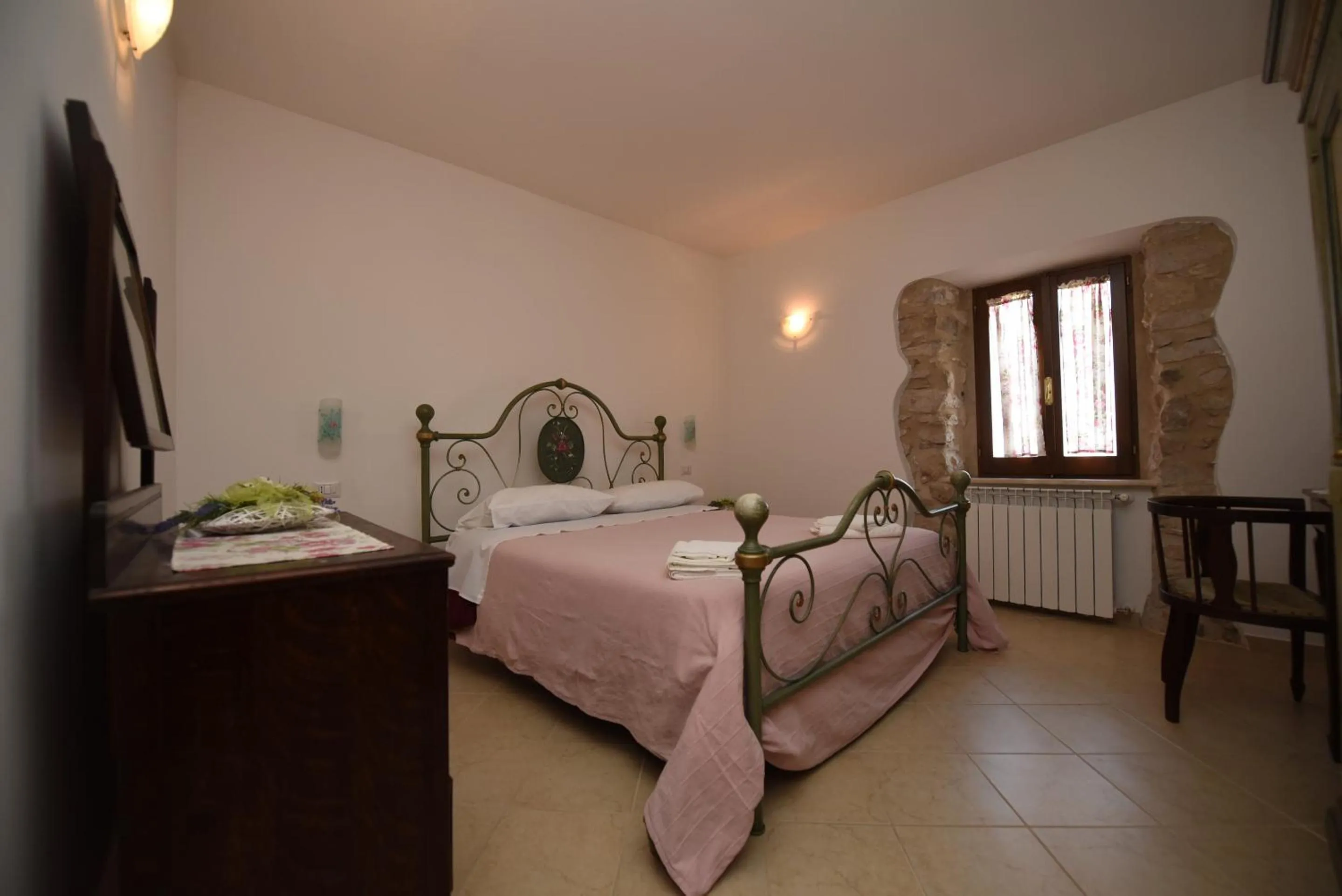 Photo of the whole room in B&B Dell' Artista