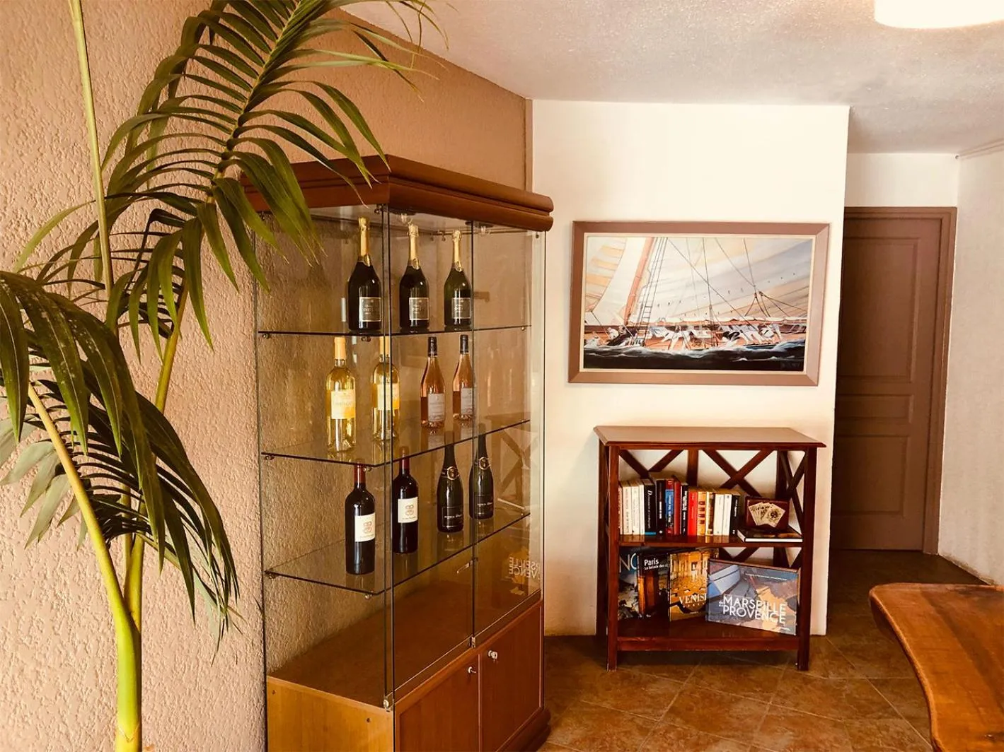 On-site shops in Hôtel du Golfe