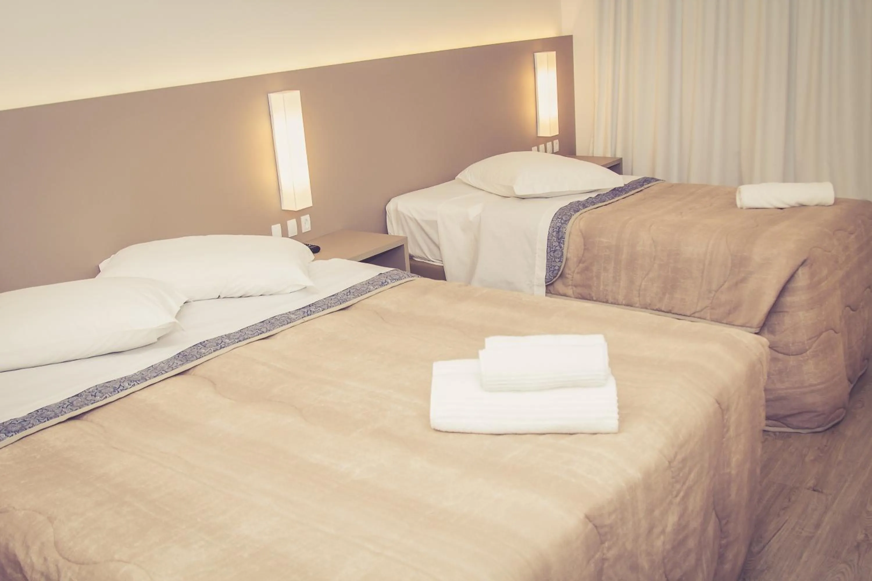 Standard Triple Room in HOTEL LUAR ATLANTICO