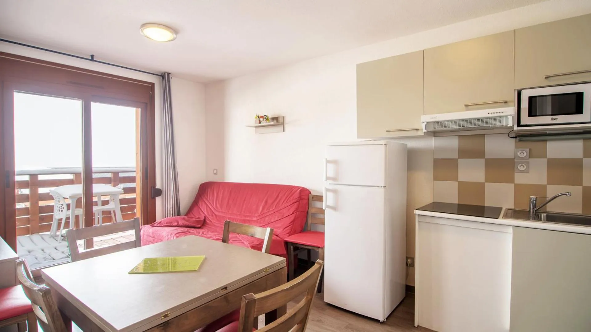 kitchen in Vacancéole - Les Chalets de l'Isard
