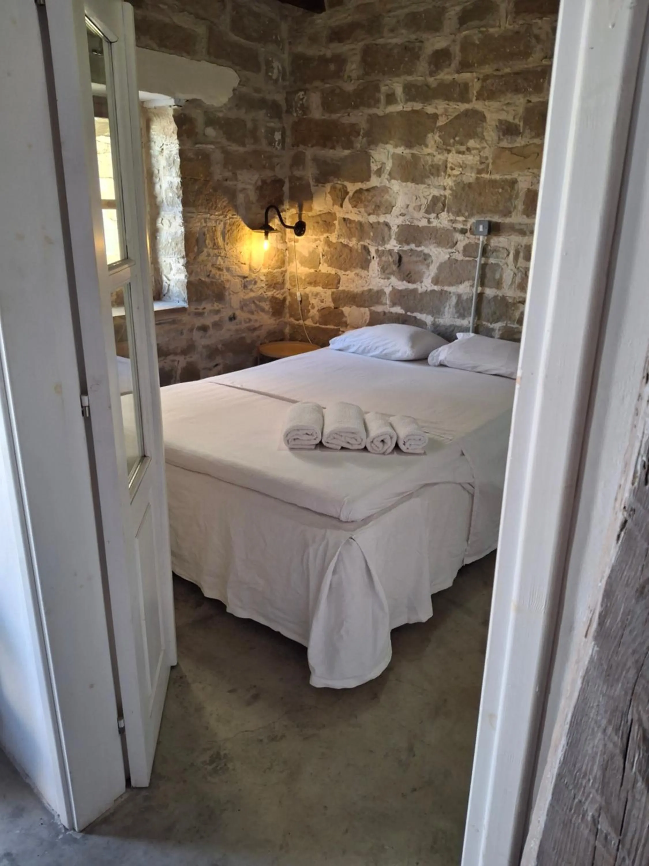 Bed in Saint Antonio Maroni