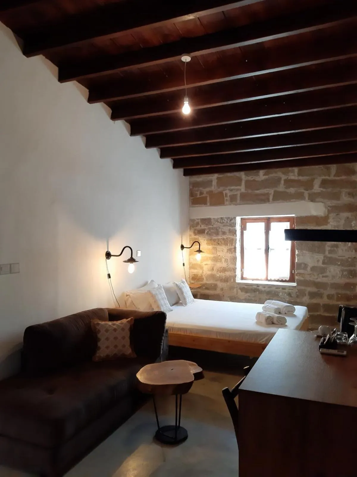 Bed in Saint Antonio Maroni