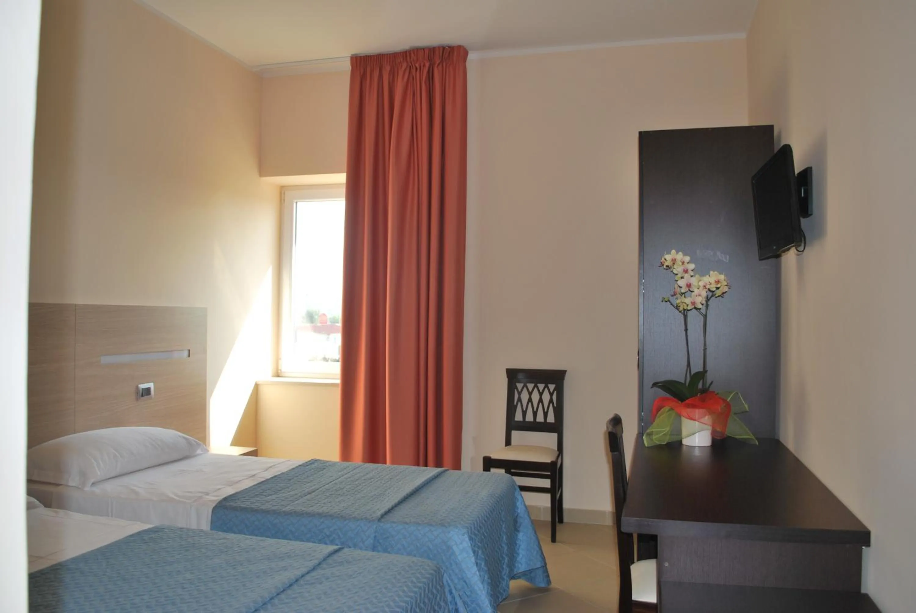 Bed in Hotel The Queen