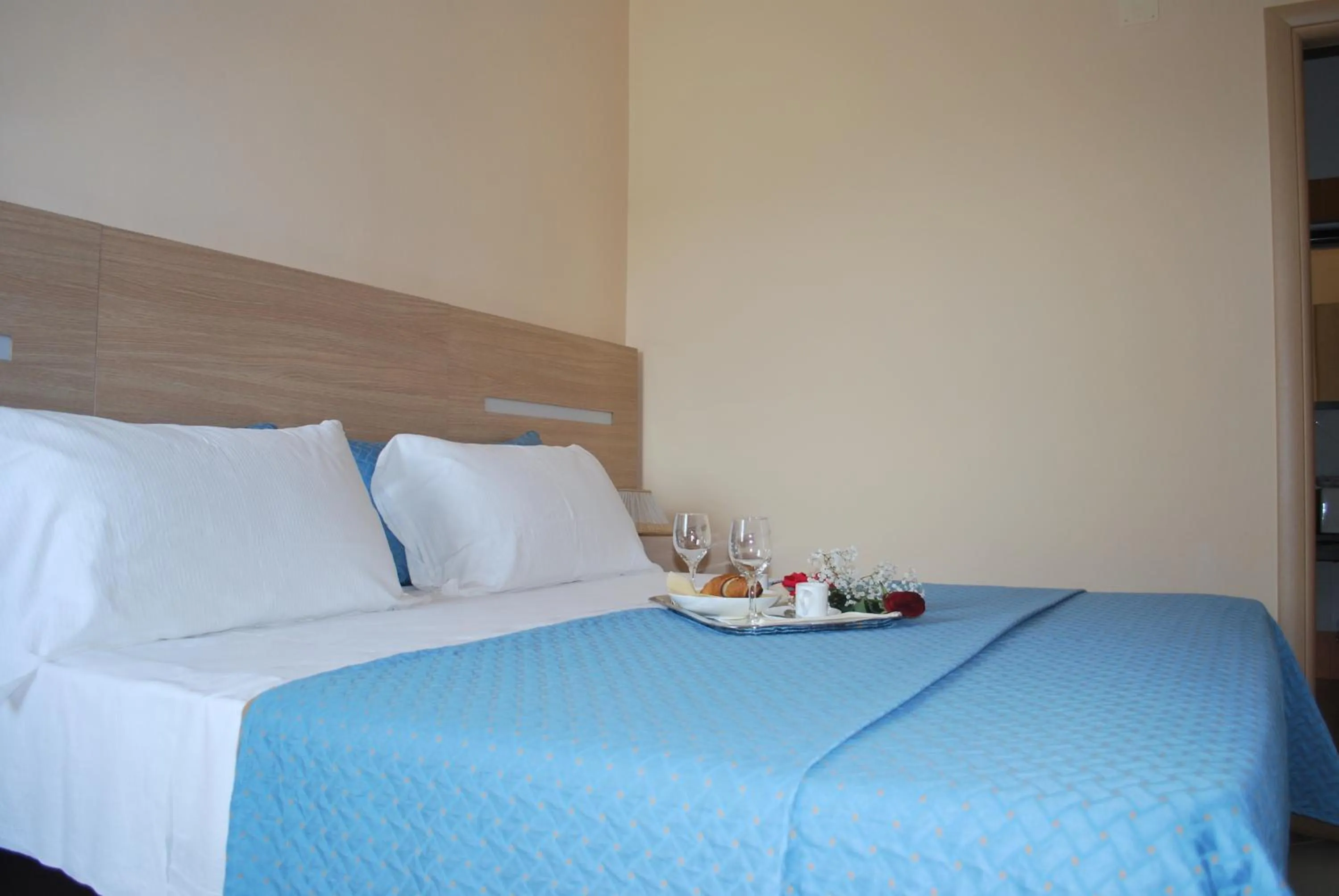 Bed in Hotel The Queen