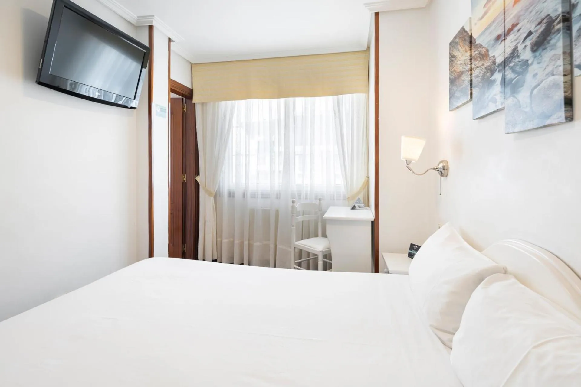 Photo of the whole room, Bed in Hotel Alda Santa Cristina