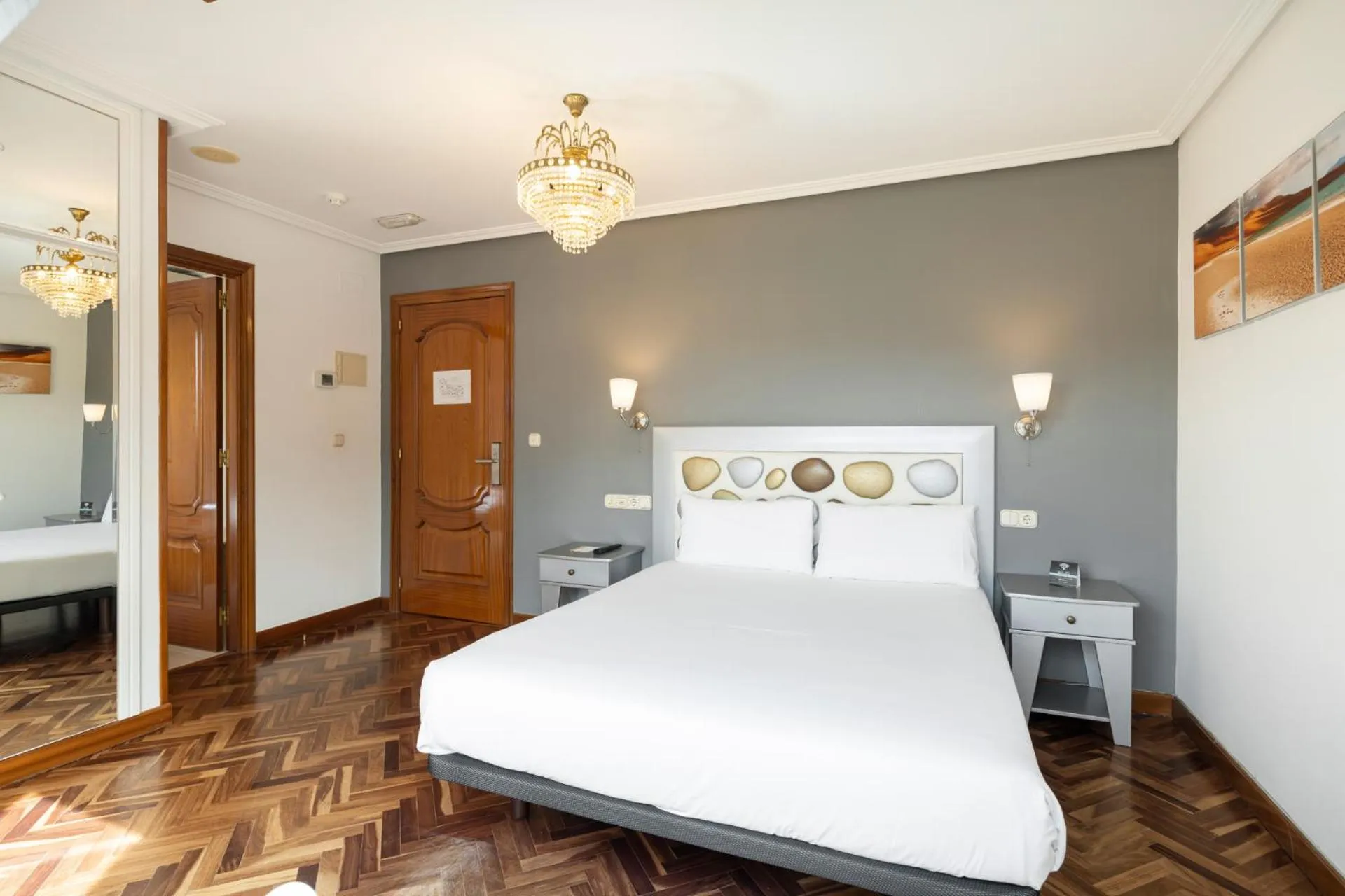 Bedroom, Bed in Hotel Alda Santa Cristina