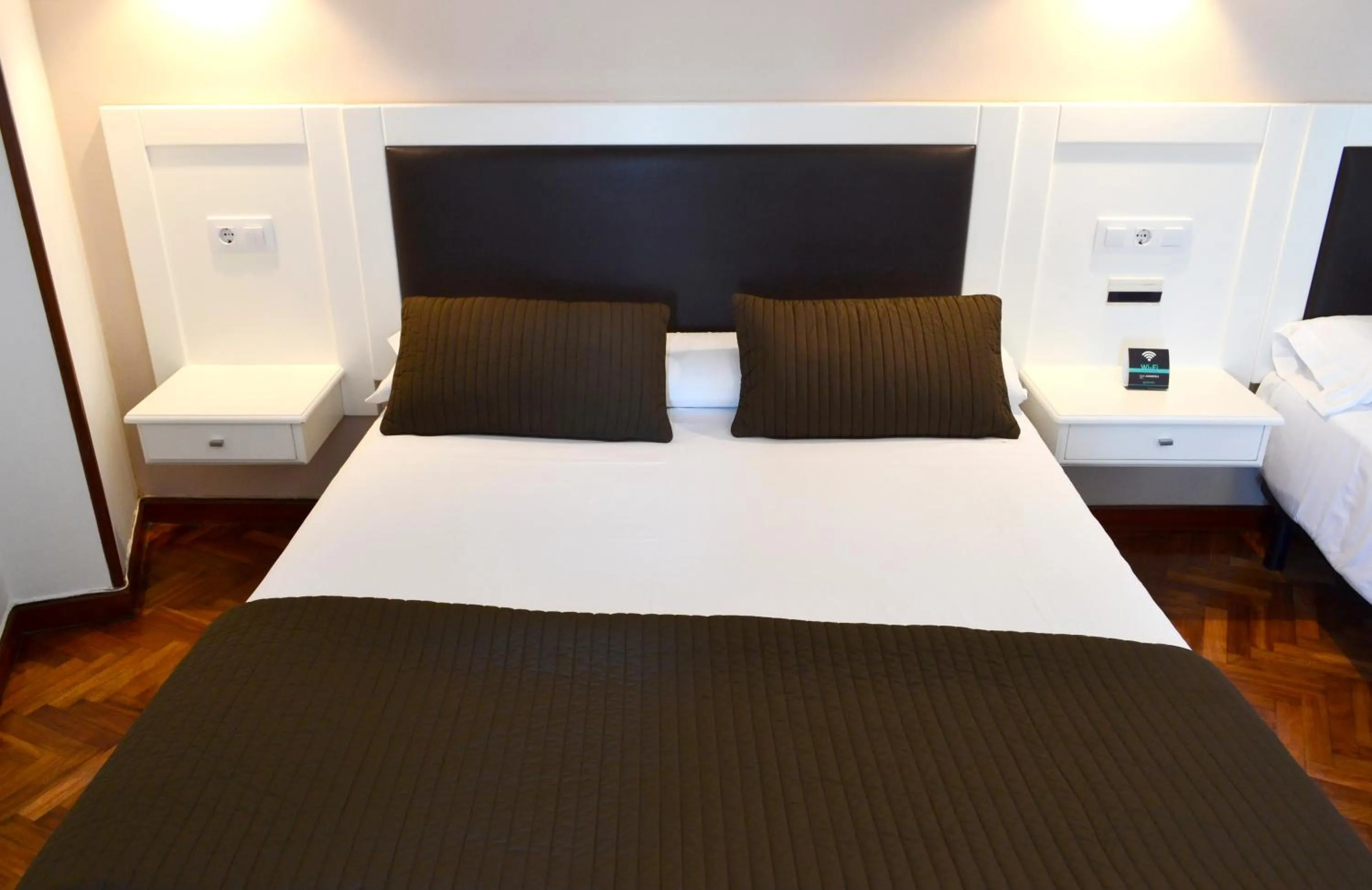 Bed in Hotel Alda Santa Cristina