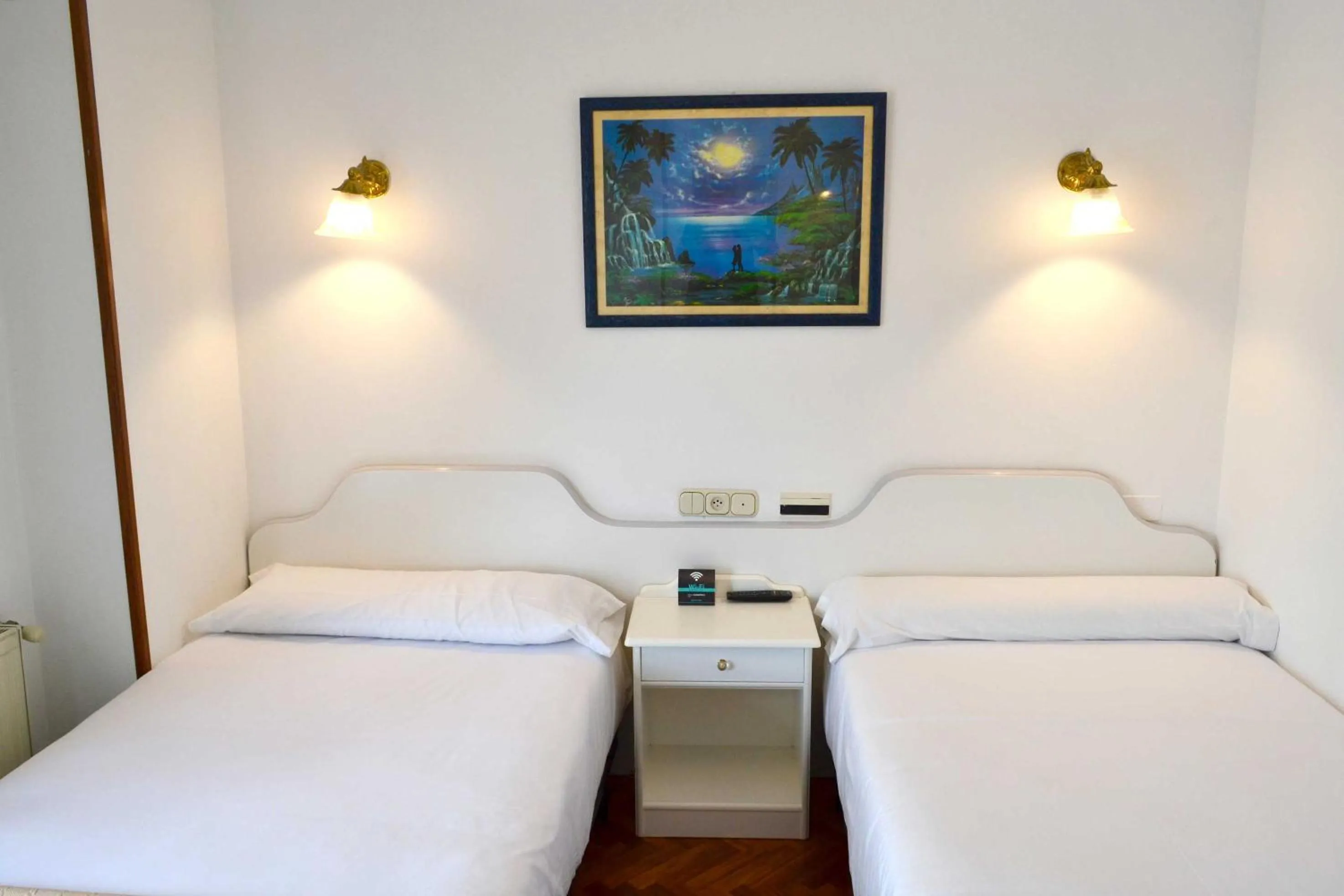 Photo of the whole room, Bed in Hotel Alda Santa Cristina