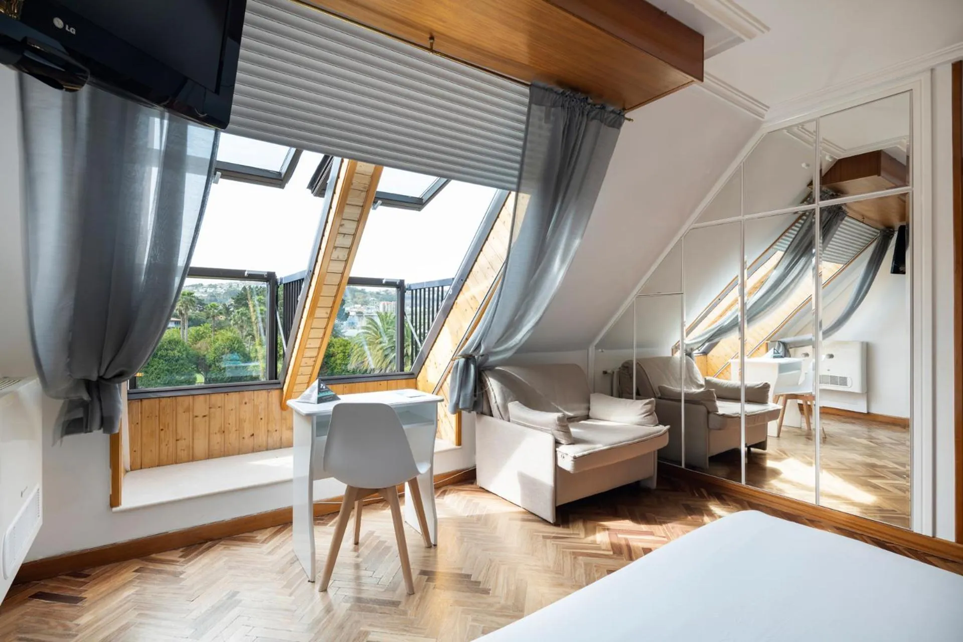 Photo of the whole room, Bed in Hotel Alda Santa Cristina