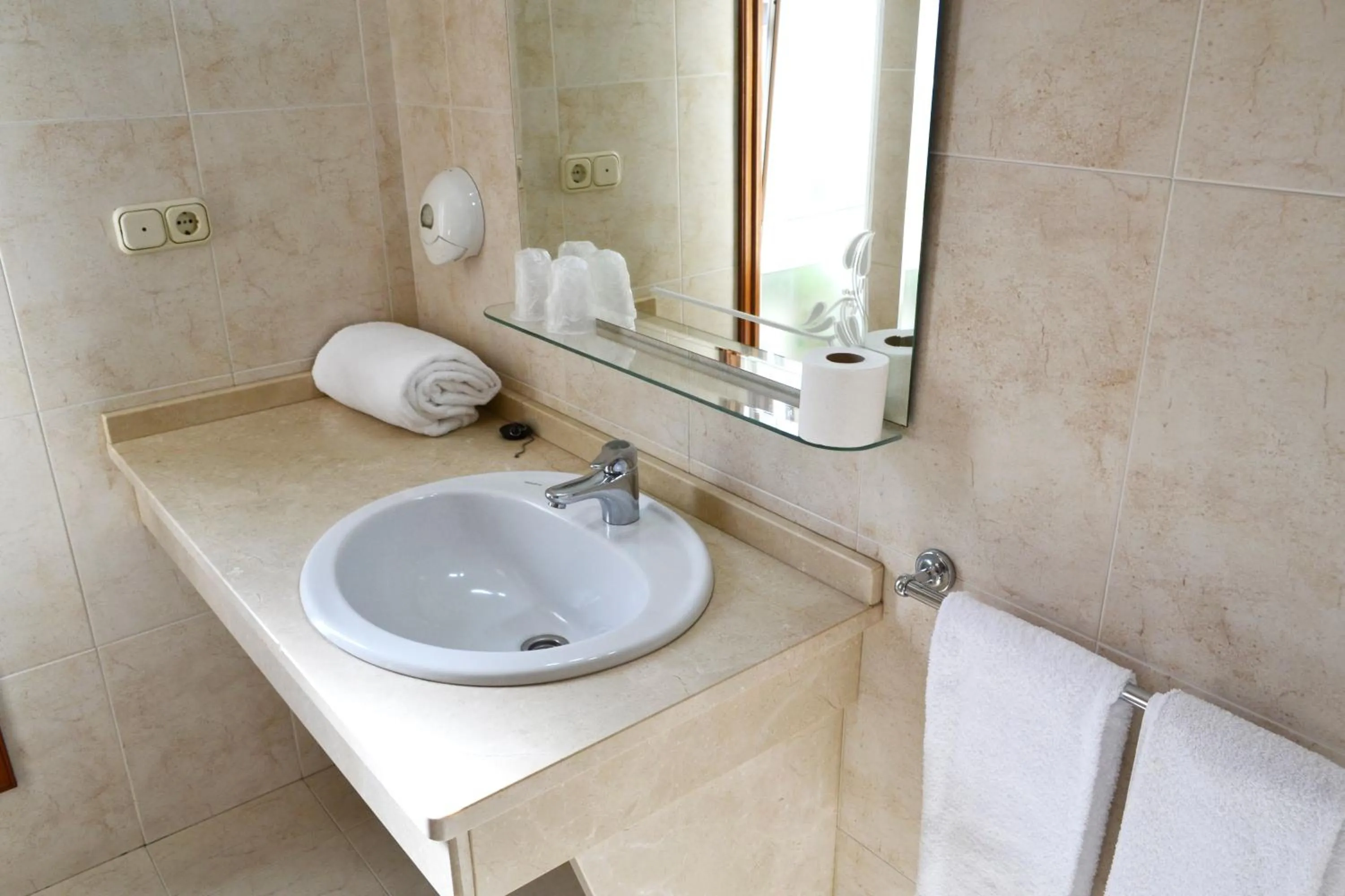 Bathroom in Hotel Alda Santa Cristina