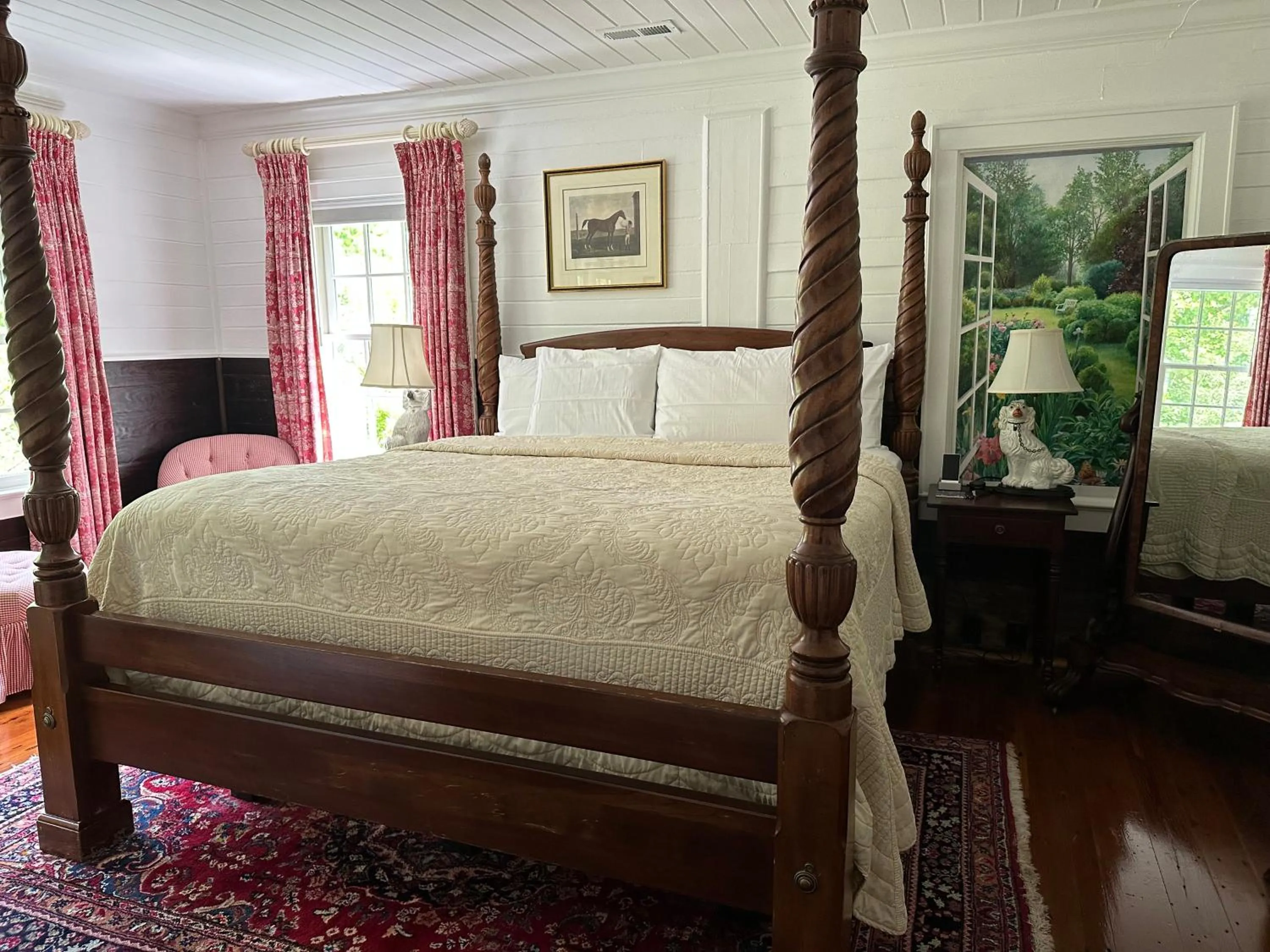 Bed in Goodstone Inn & Restaurant