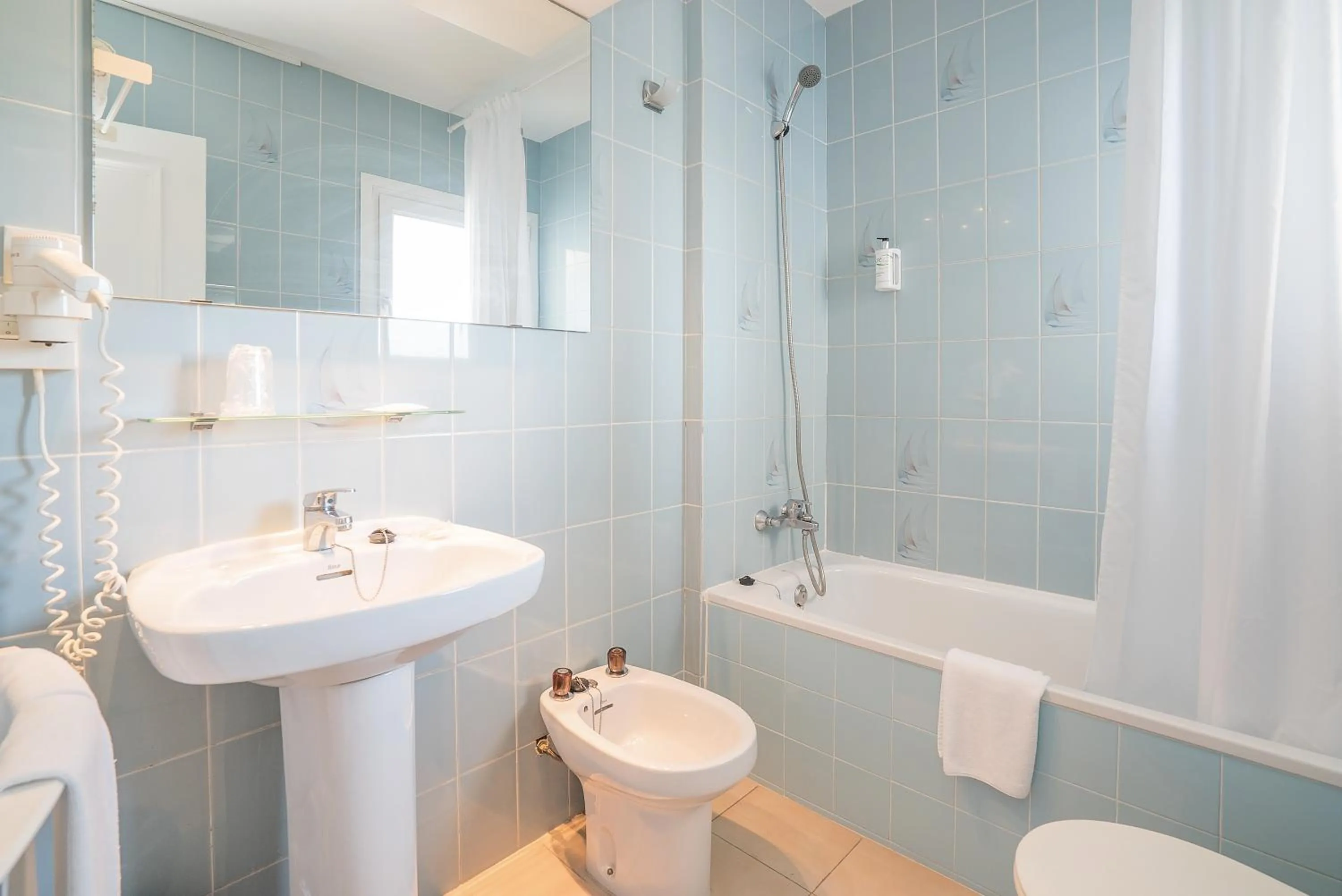 Bathroom in Hotel Platja d'Aro