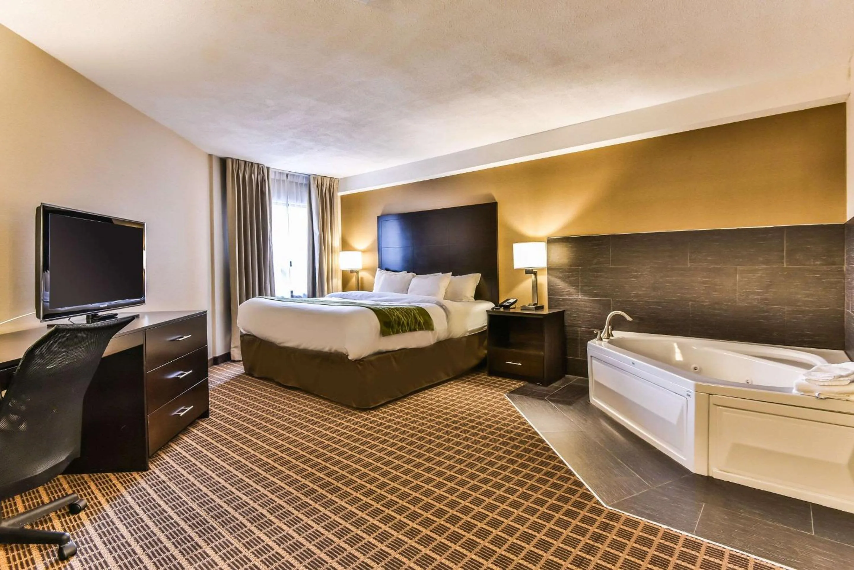 Bedroom, Bed in Comfort Inn