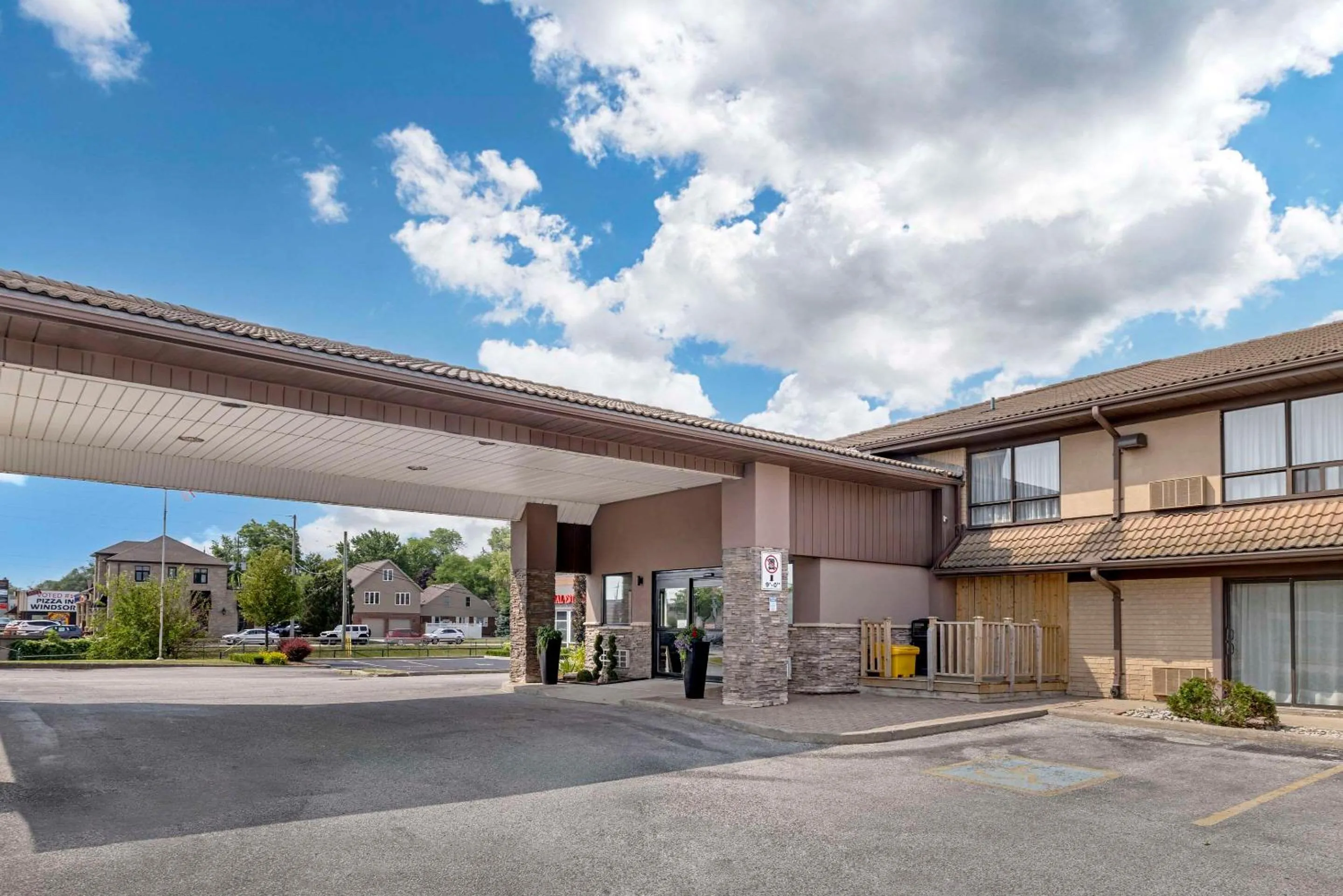 Property building in Comfort Inn