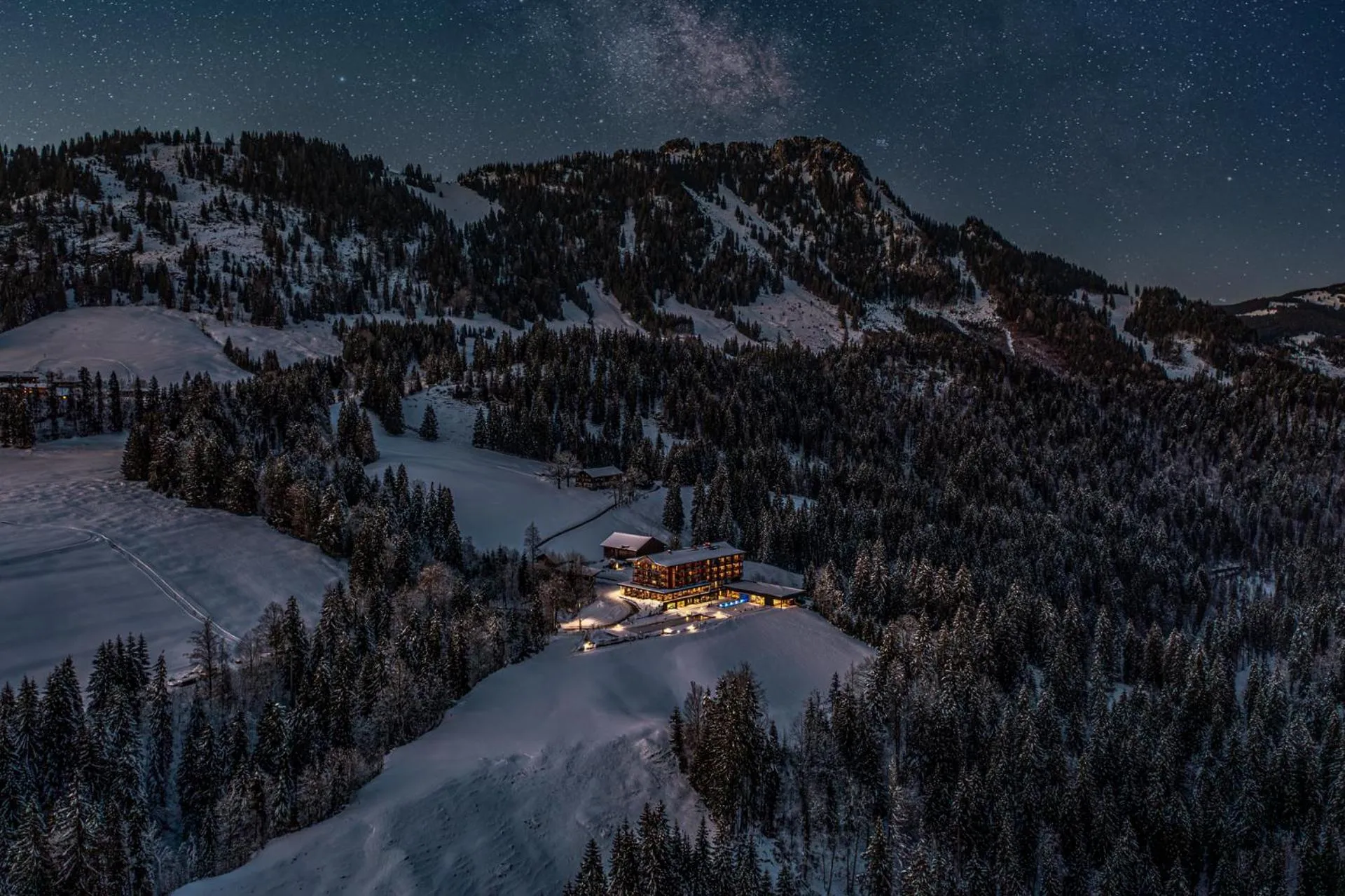 Property building in Ruhehotel & Naturresort Rehbach - Adults only