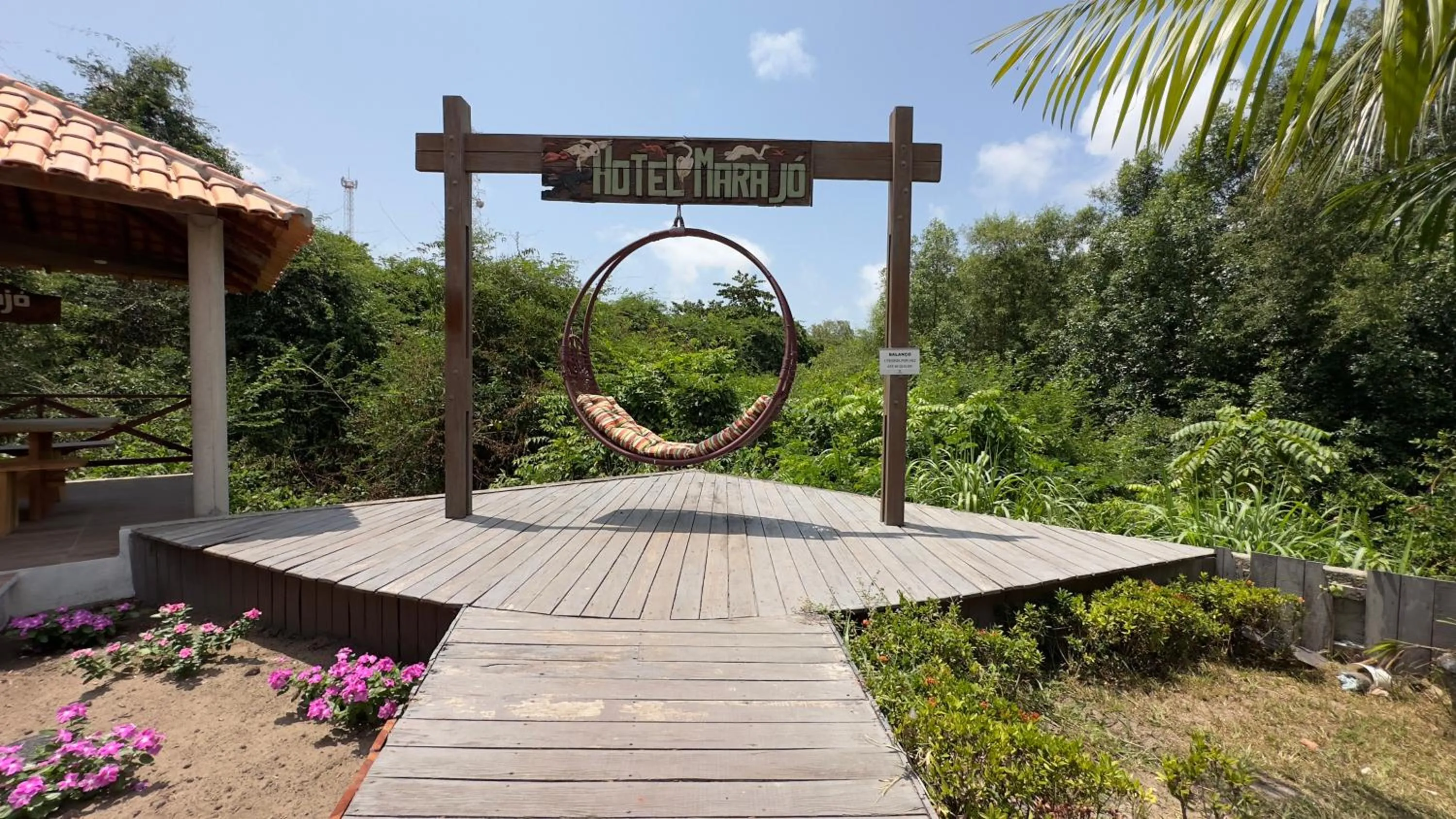 Garden view in Hotel Marajó - Turismo de Experiência