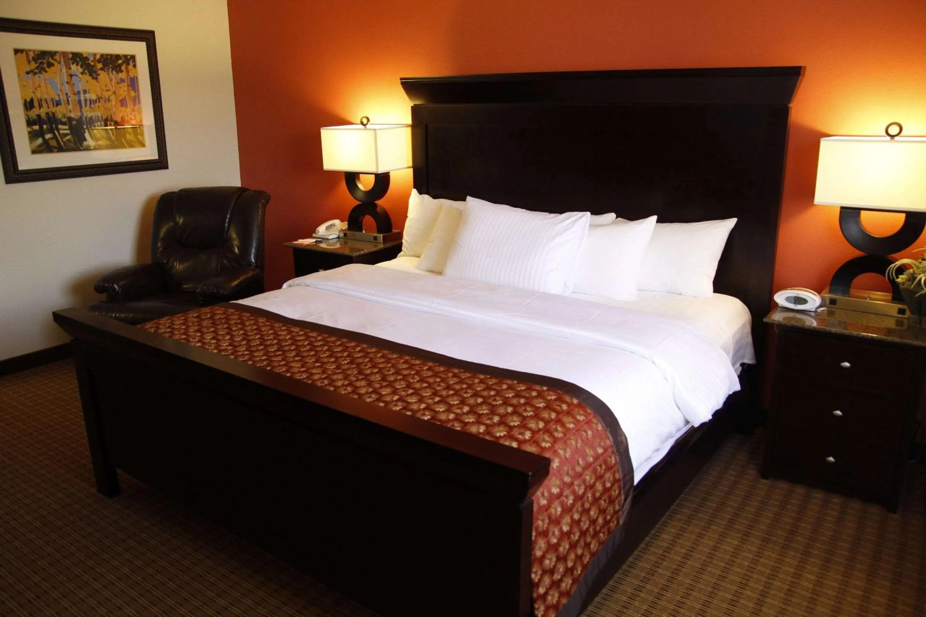 Photo of the whole room, Bed in Ramada by Wyndham Viscount Suites Tucson East