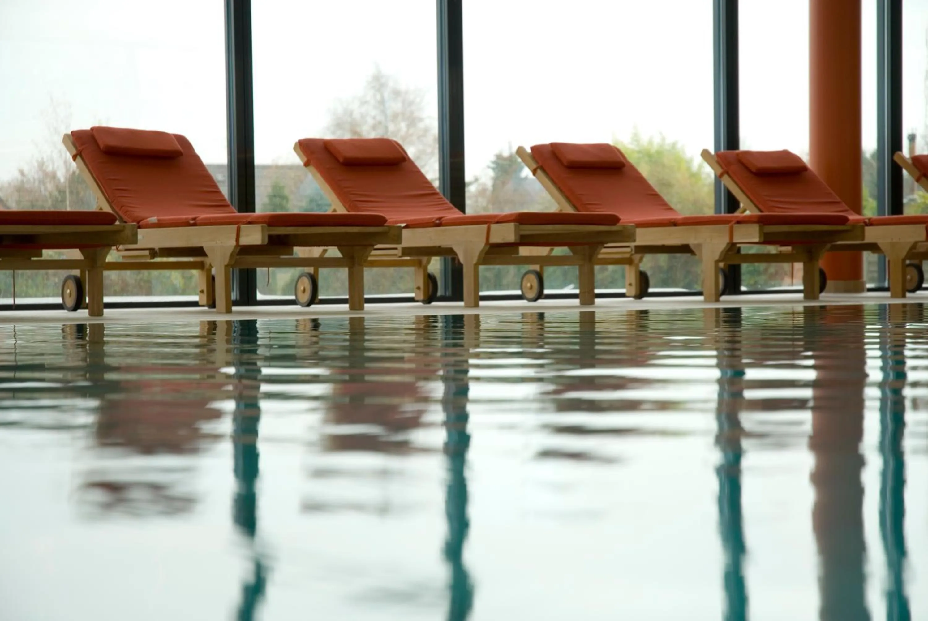 Swimming pool in See Park Janssen