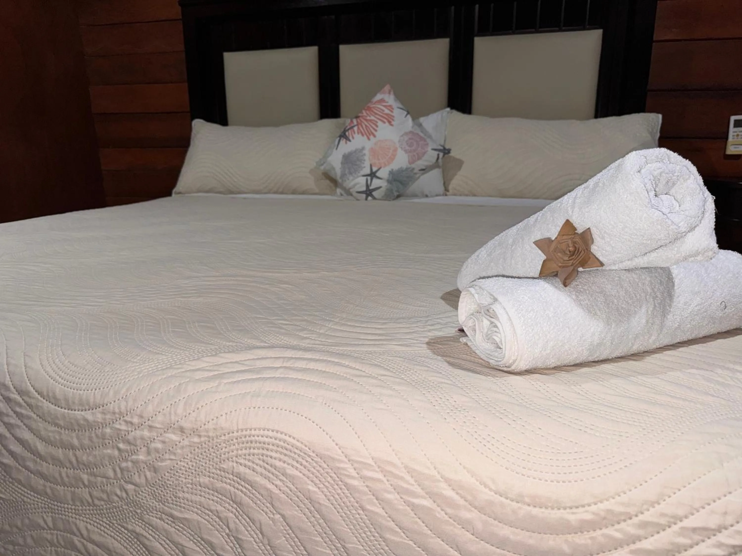 Bed in Hotelito Villas Holbox