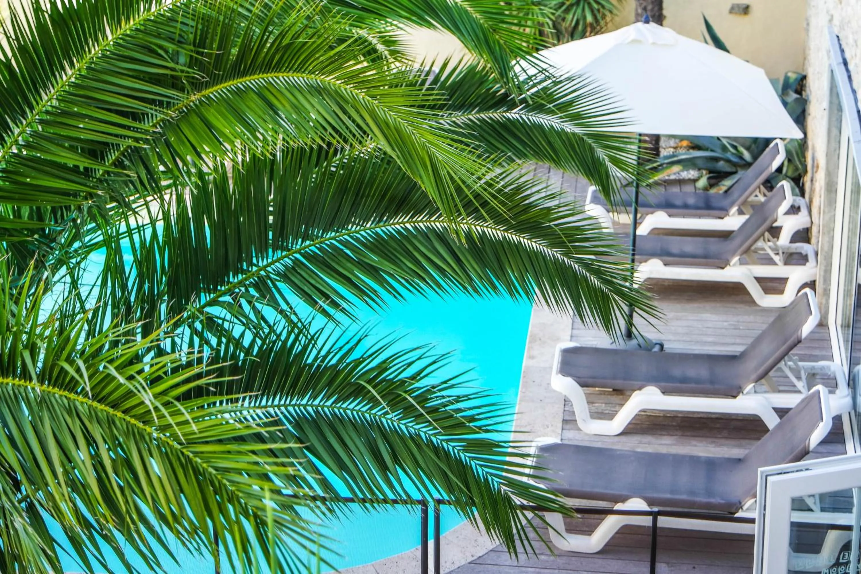 Swimming pool in Hôtel Le Square