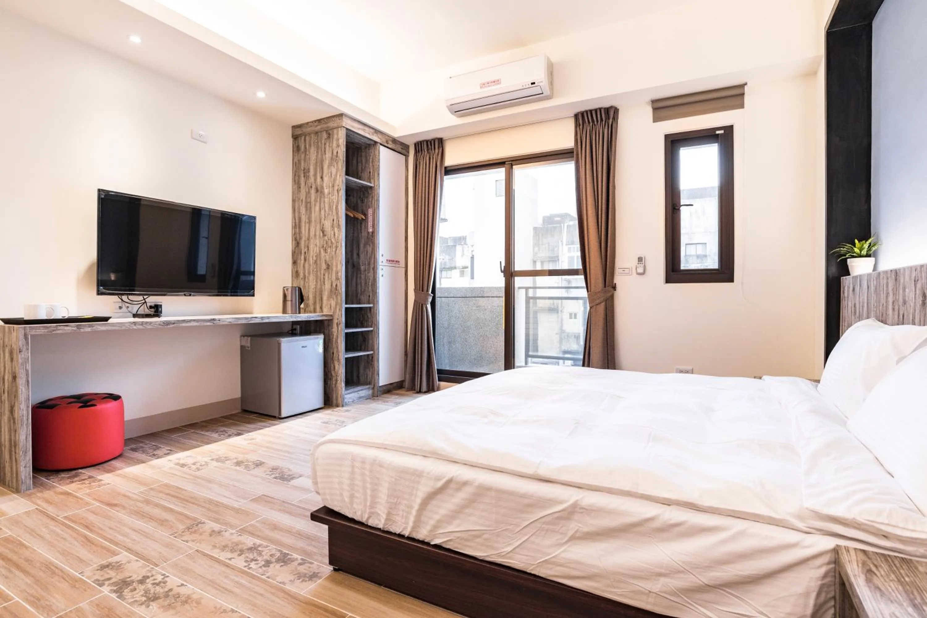 Bed in Rhino Guest House