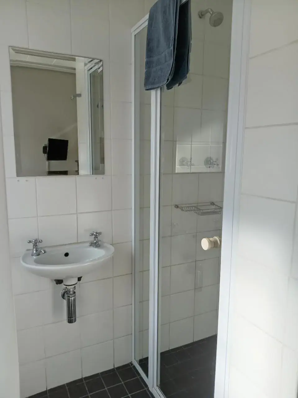 Deluxe Double or Twin Room - single occupancy in Urban Manor Deluxe Double or Twin Room - single occupancy in Urban Manor