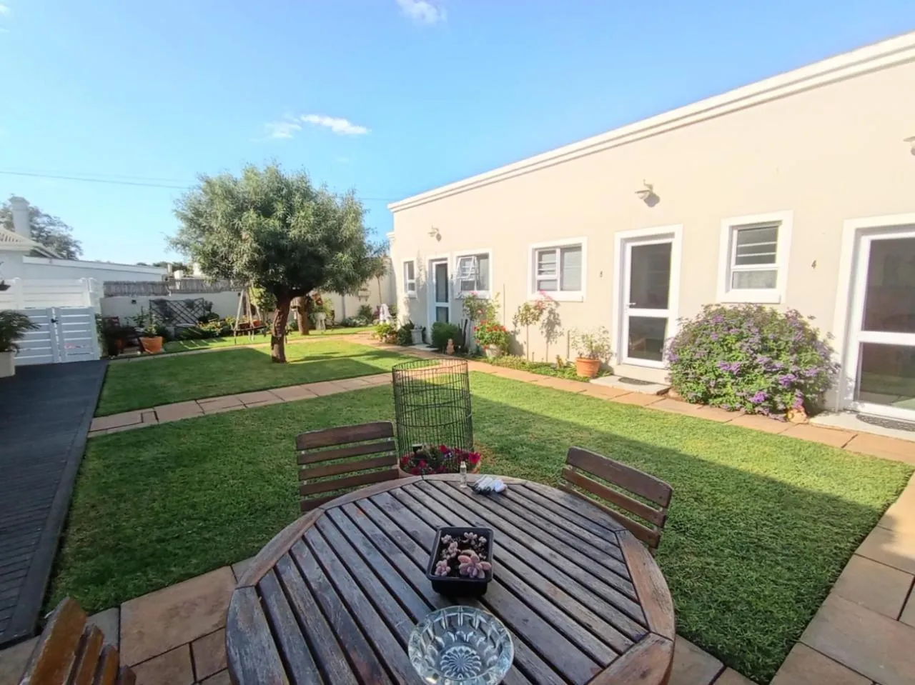 Garden view in Urban Manor