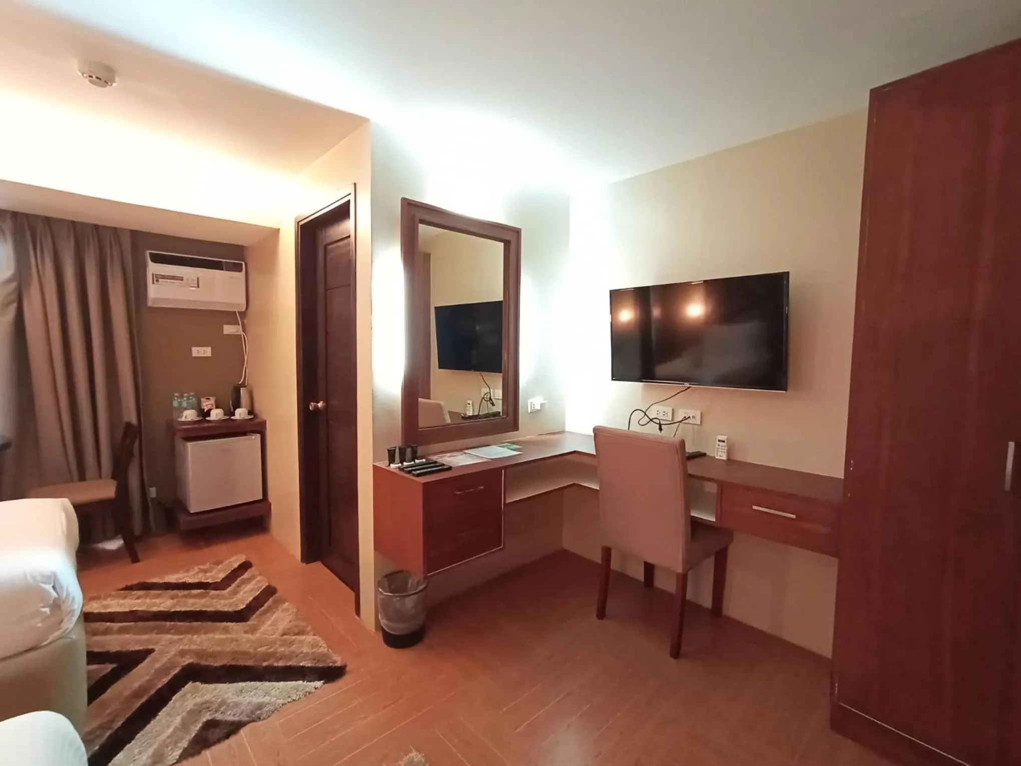 Bed in Treasure Island Hotel With Mini Water Adventure