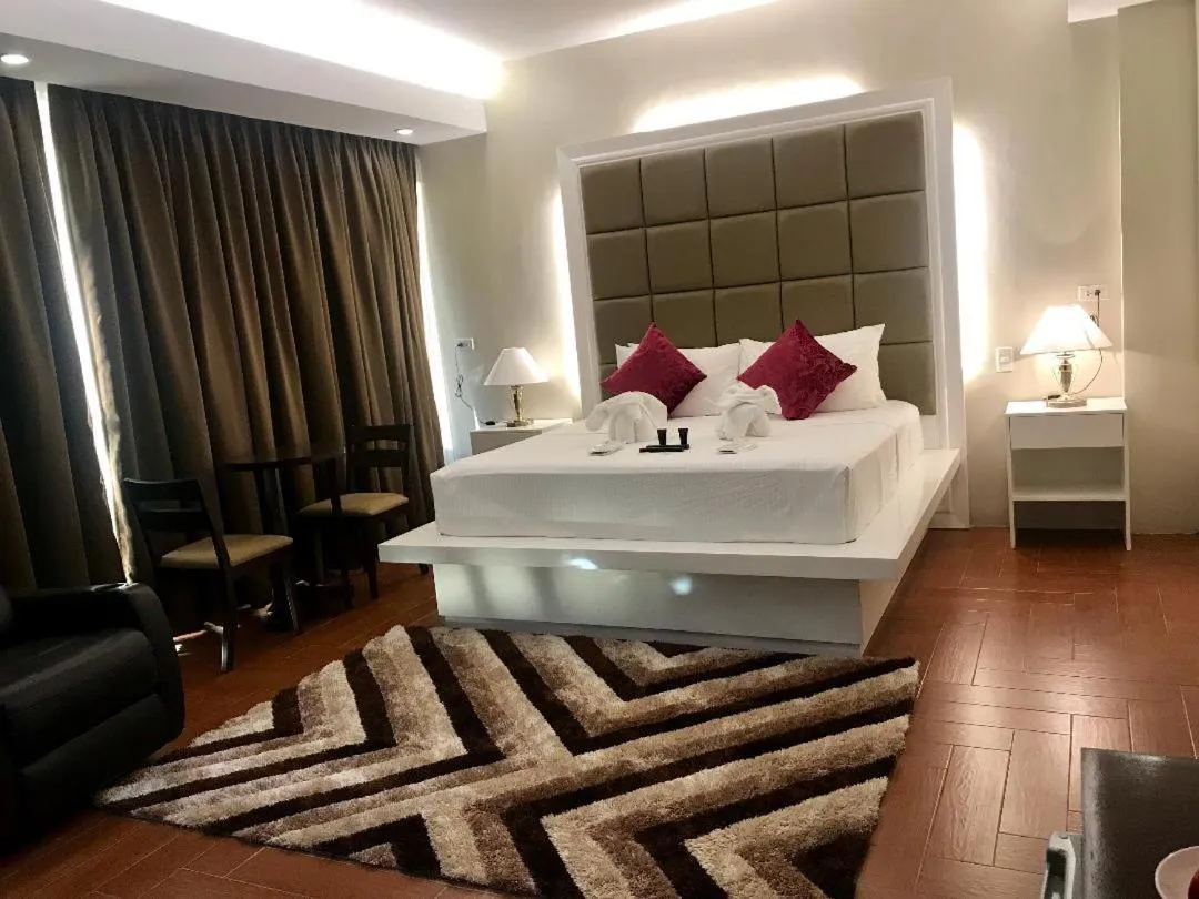 Bed in Treasure Island Hotel With Mini Water Adventure