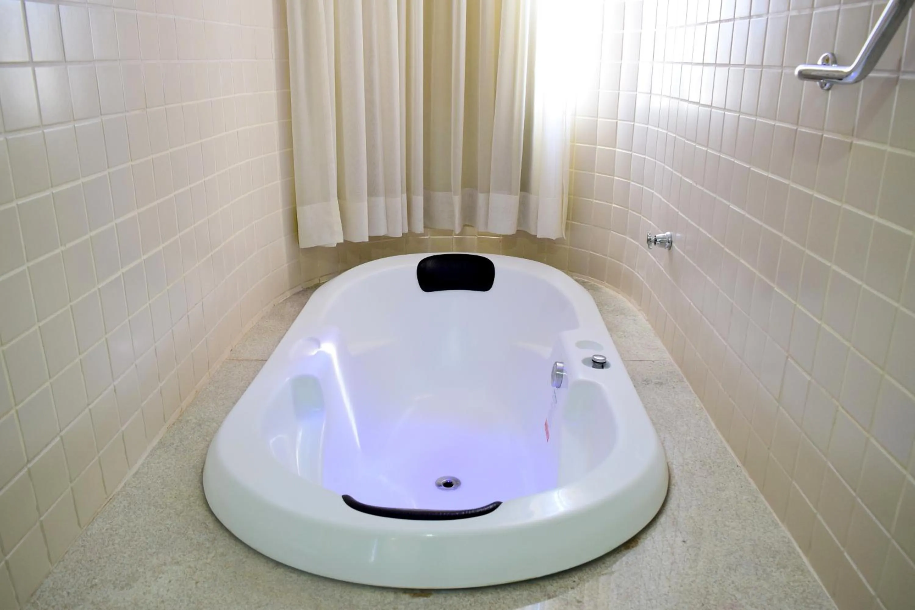 Hot Spring Bath in HotSprings OFICIAL B3 Hotéis