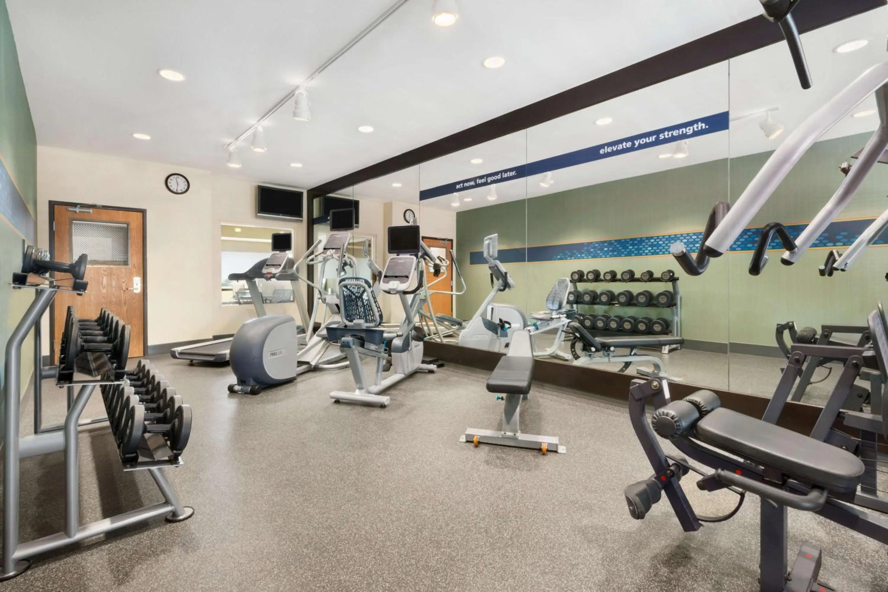 Fitness centre/facilities in Hampton Inn Spearfish