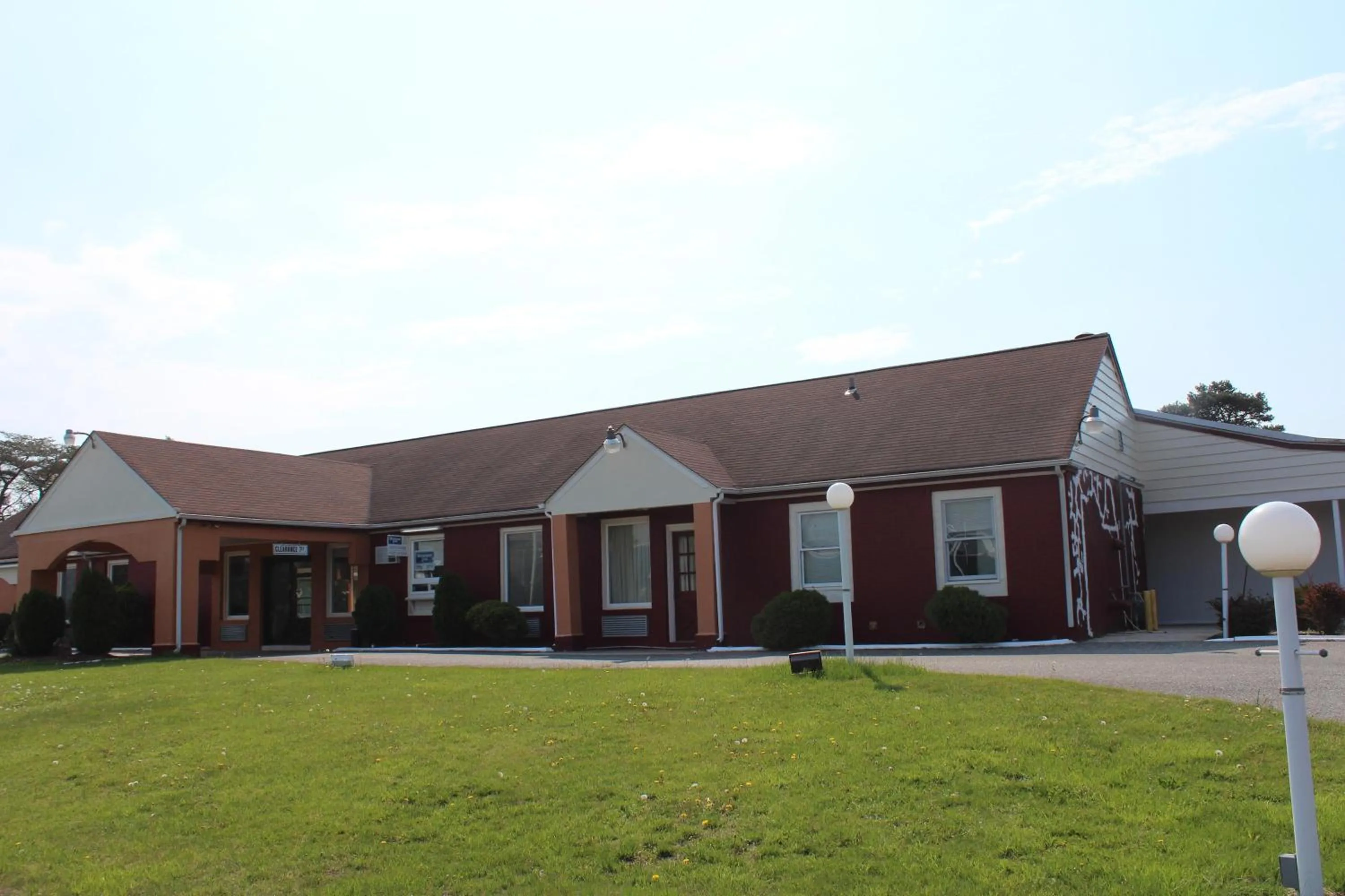Property building in Oceanside Lodge