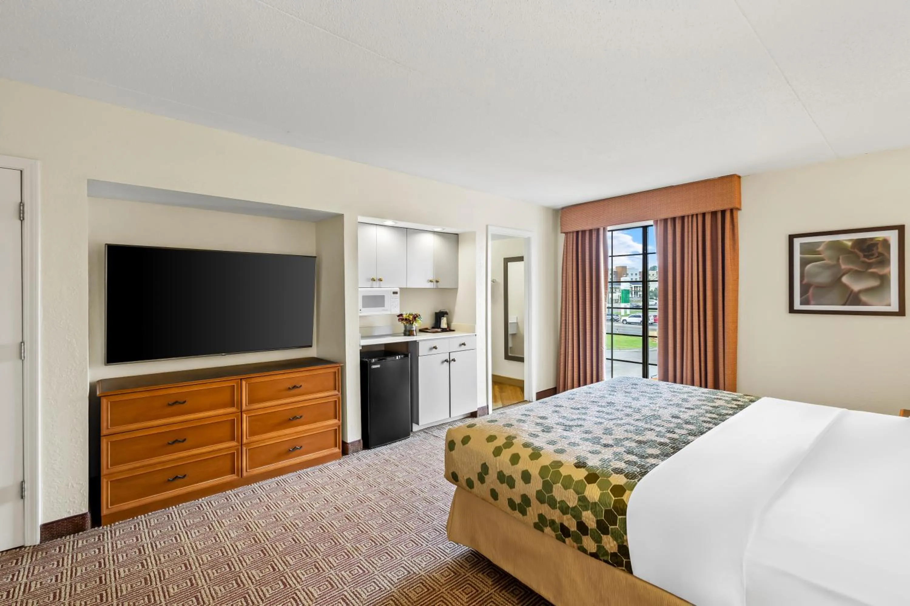 Bed in Econo Lodge Augusta North - Washington Road