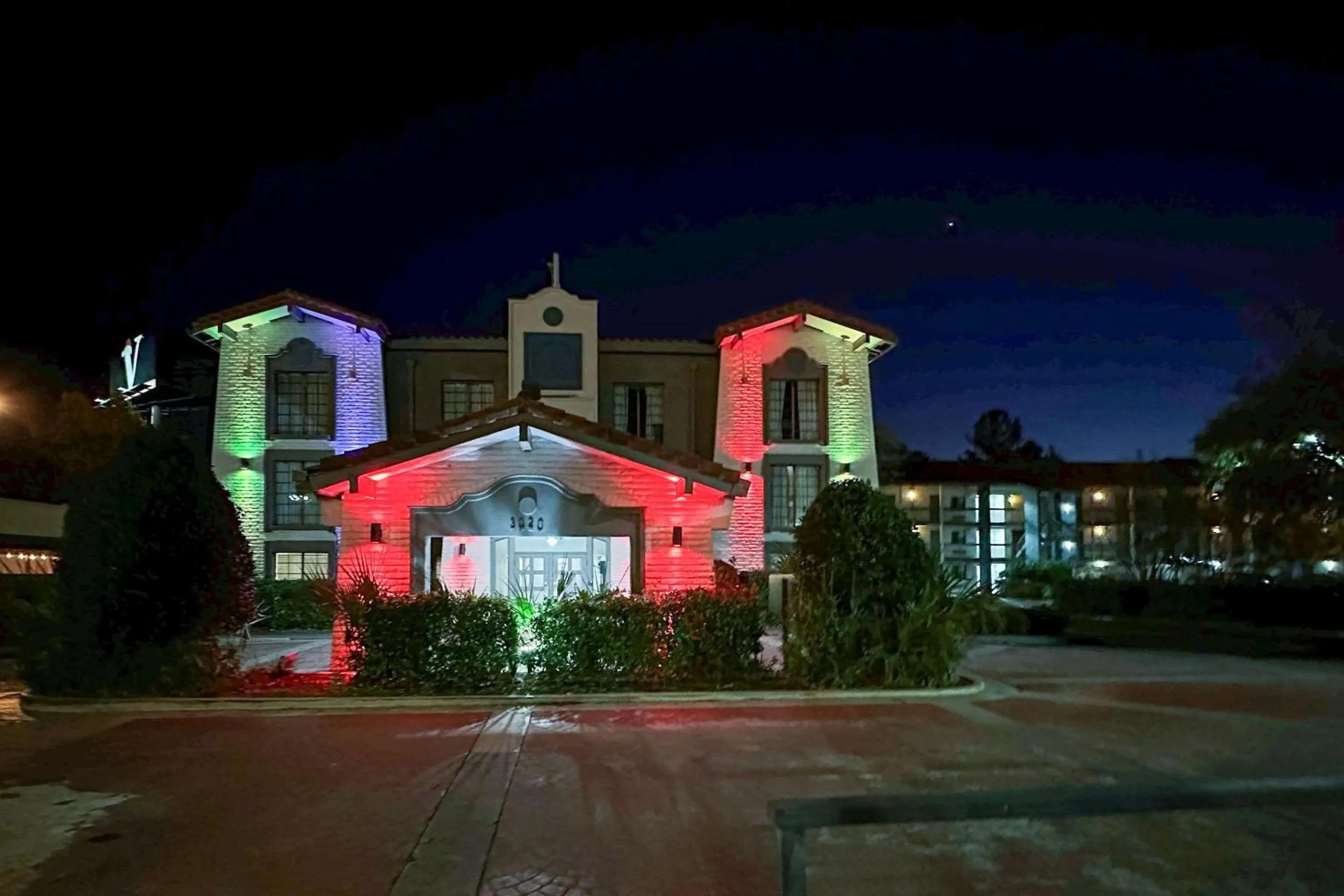 Property building in Econo Lodge Augusta North - Washington Road