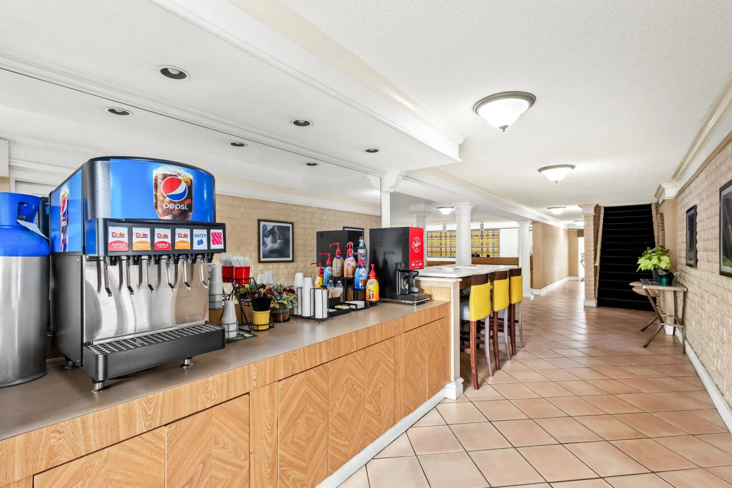 Food and drinks in Econo Lodge Augusta North - Washington Road