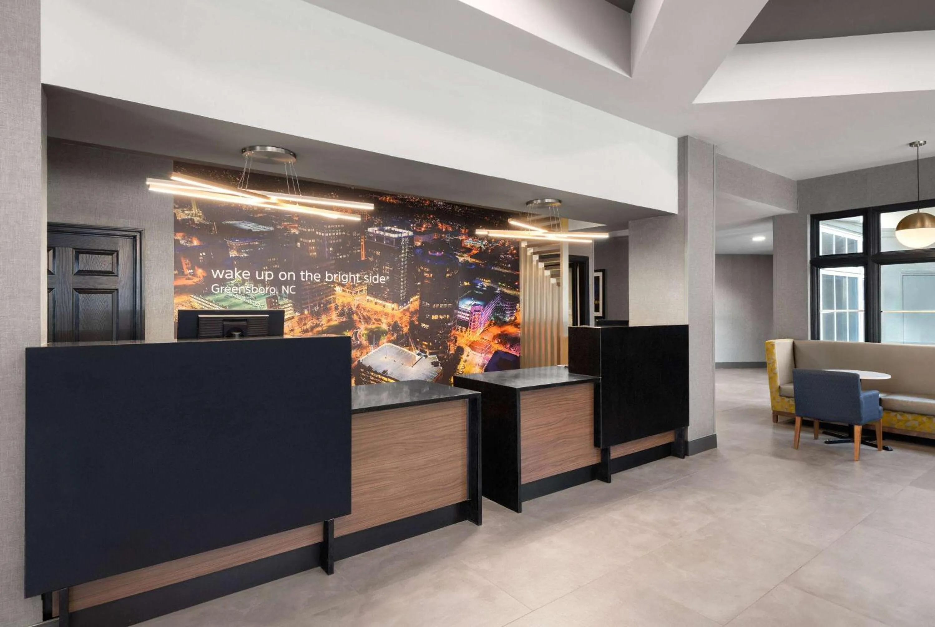 Lobby or reception in La Quinta by Wyndham Greensboro NC