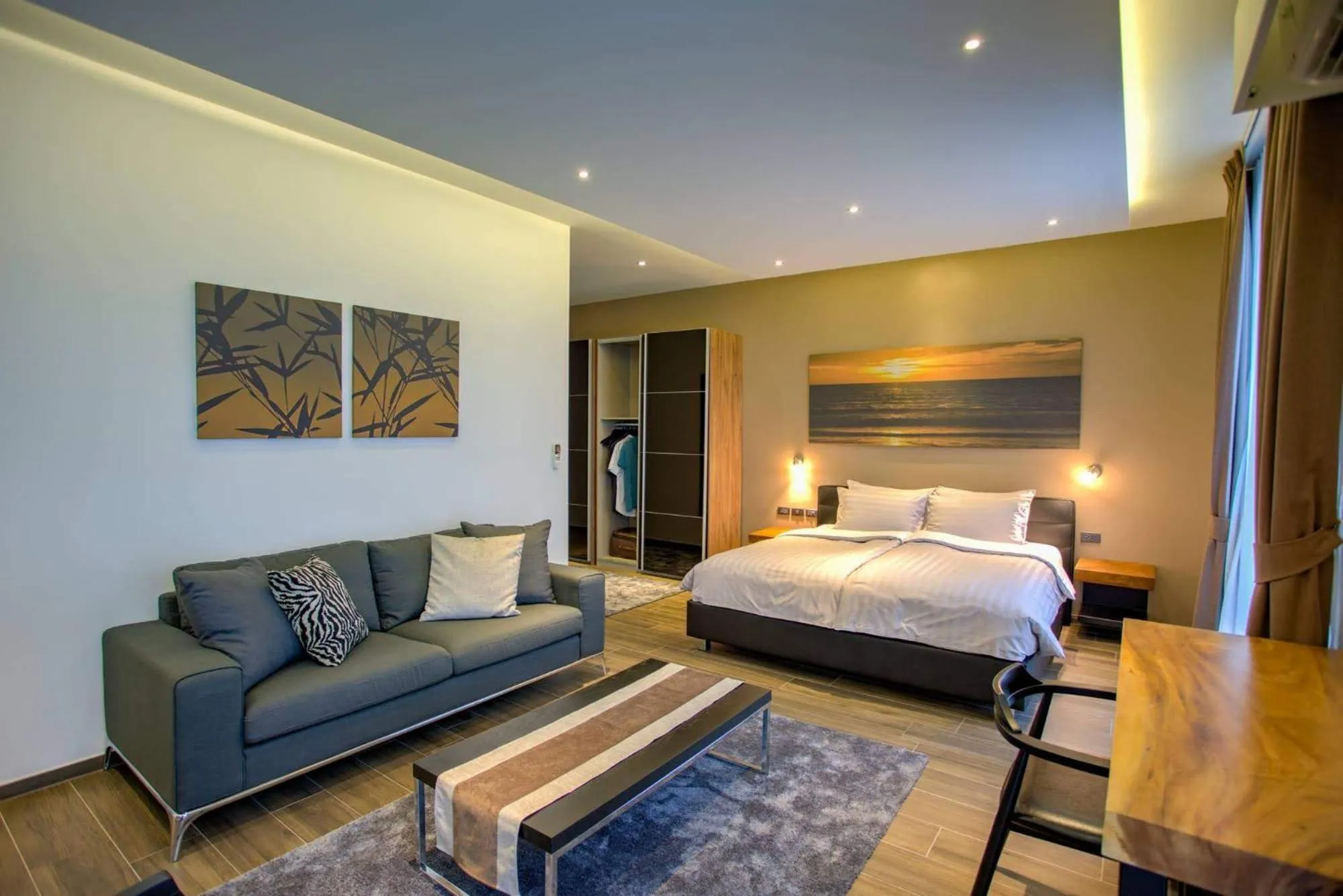 Bedroom, Bed in Ocean Rock Kalim